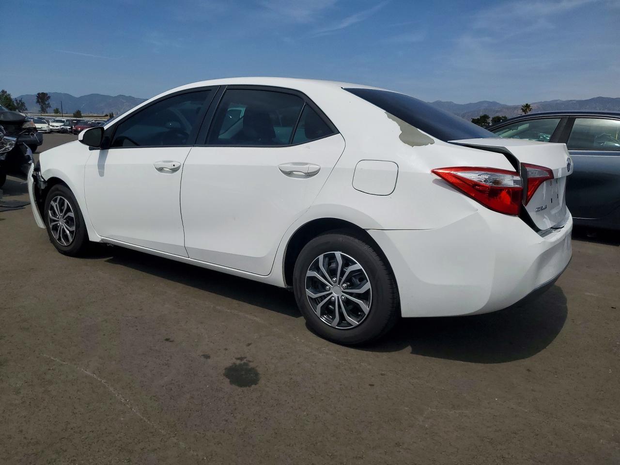 2015 Toyota Corolla L White vin: 5YFBURHE3FP280349