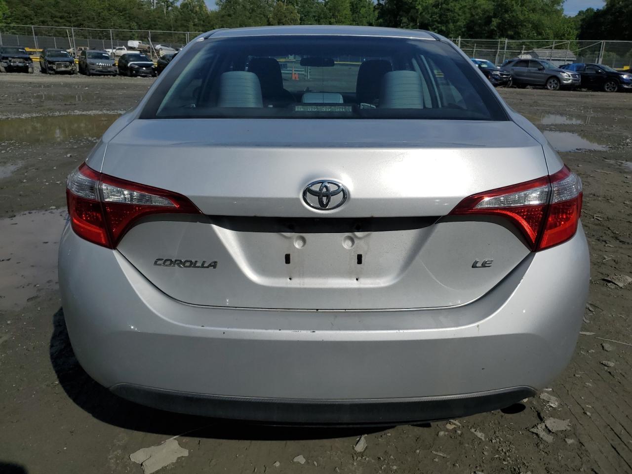 2015 Toyota Corolla Le Silver vin: 5YFBURHE3FP280397