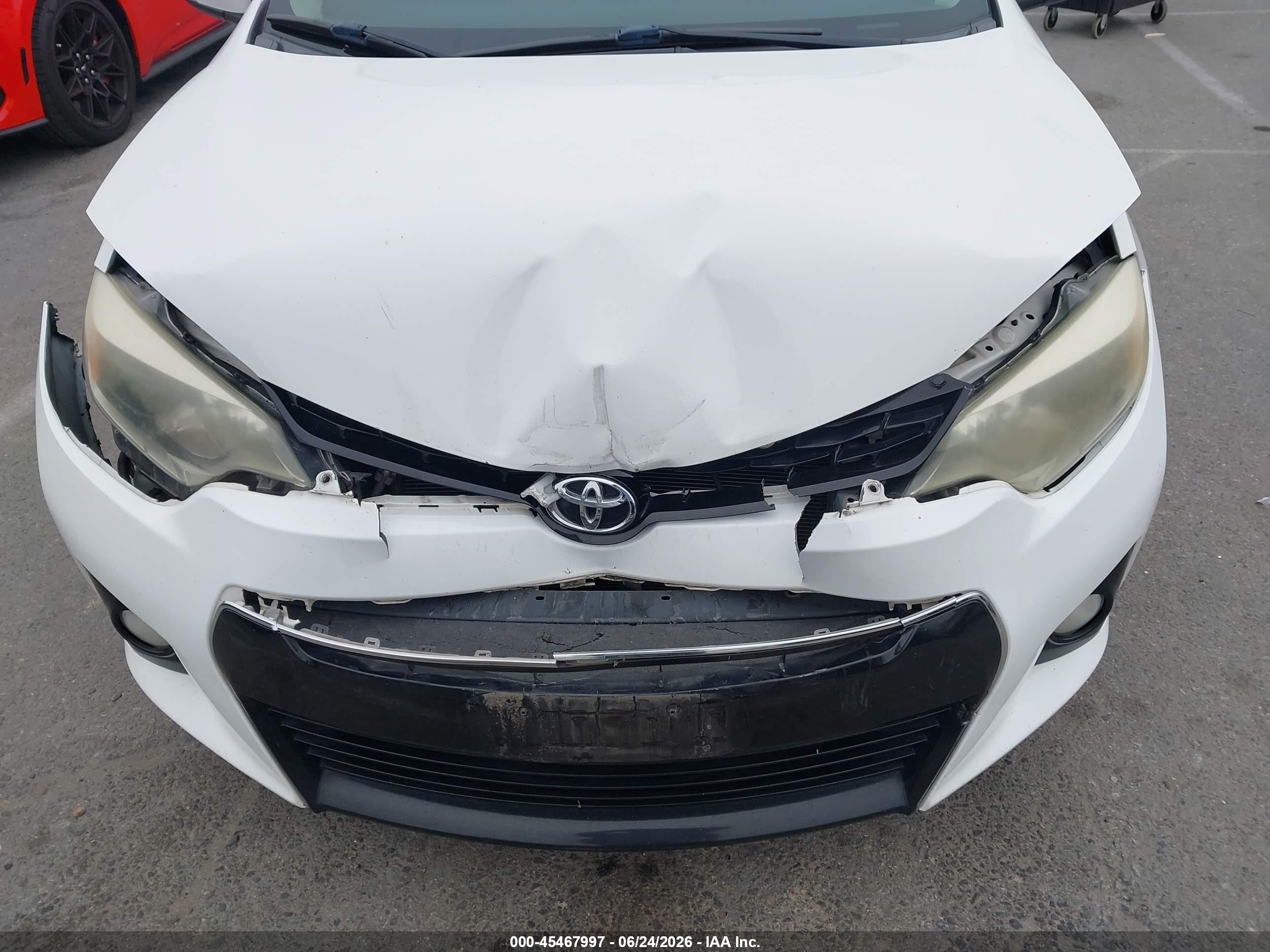 2015 Toyota Corolla S Plus White vin: 5YFBURHE3FP294414