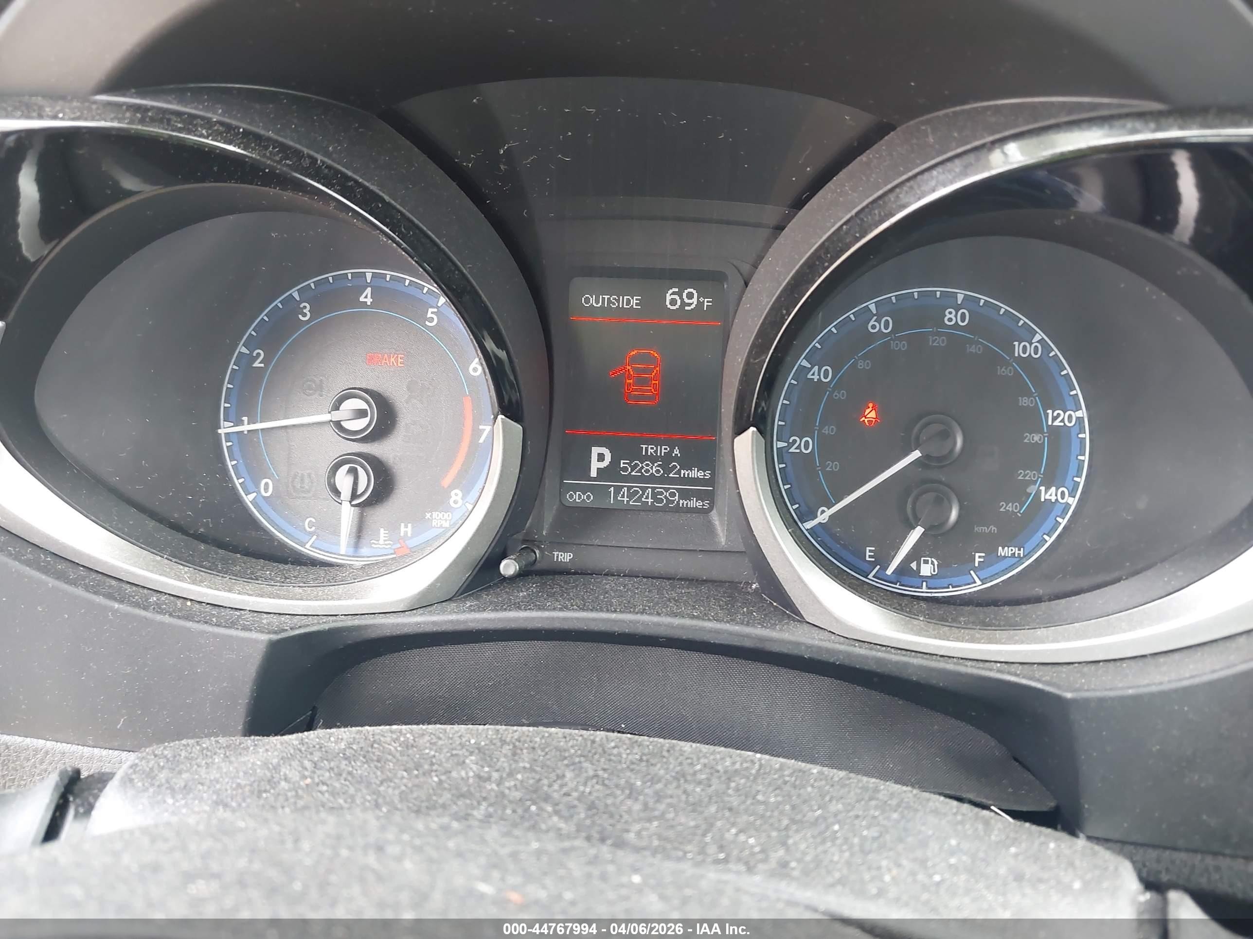 2015 Toyota Corolla S Plus Dark Blue vin: 5YFBURHE3FP305377