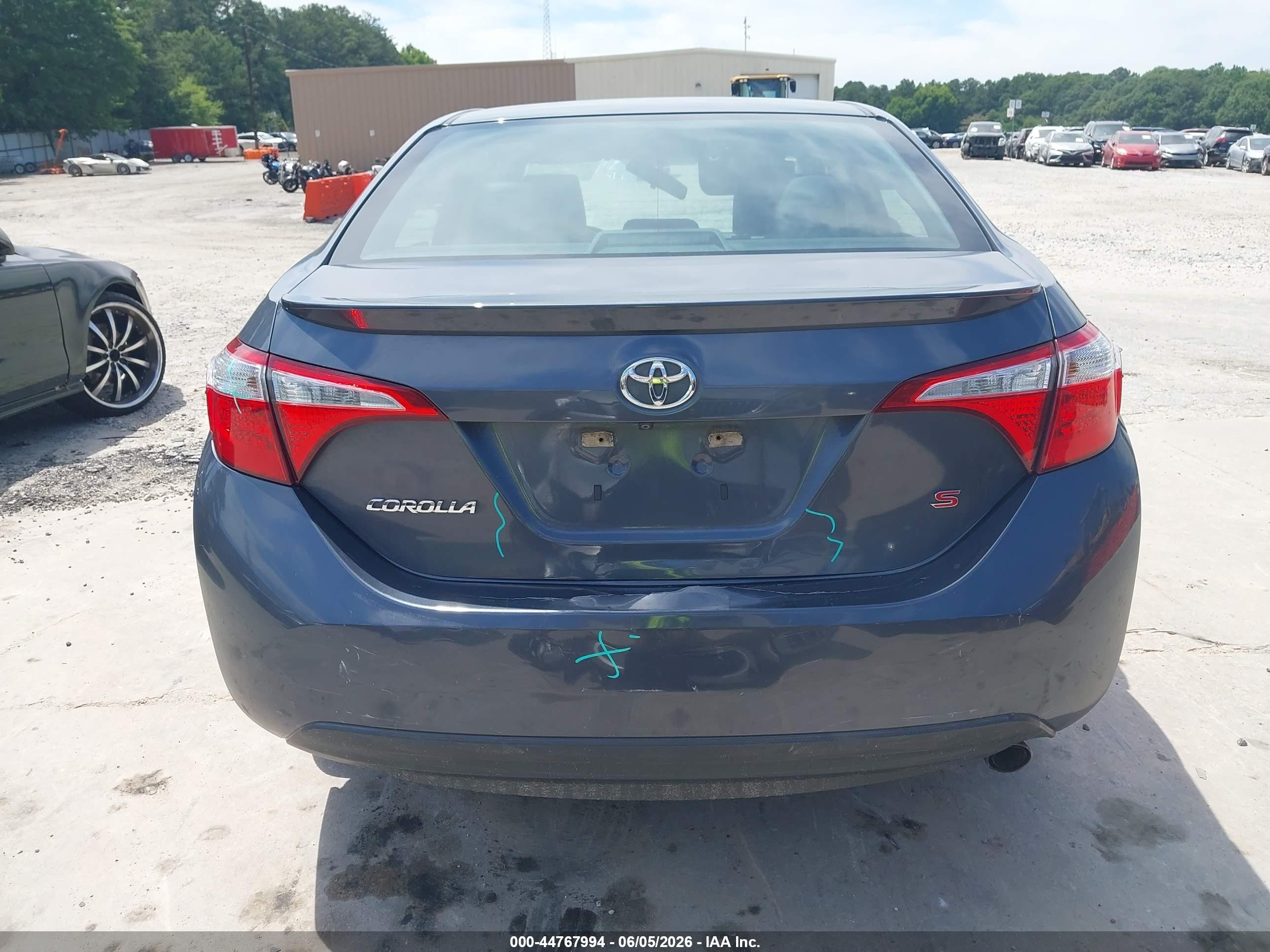 2015 Toyota Corolla S Plus Dark Blue vin: 5YFBURHE3FP305377