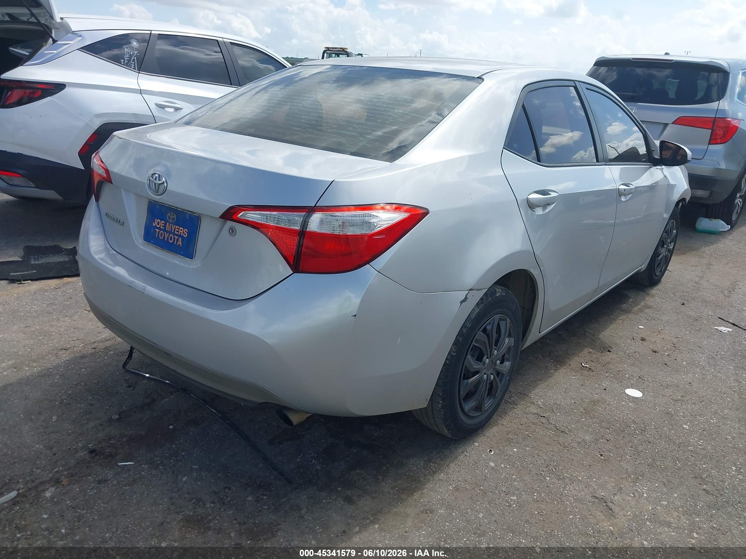 2015 Toyota Corolla L Silver vin: 5YFBURHE3FP325614