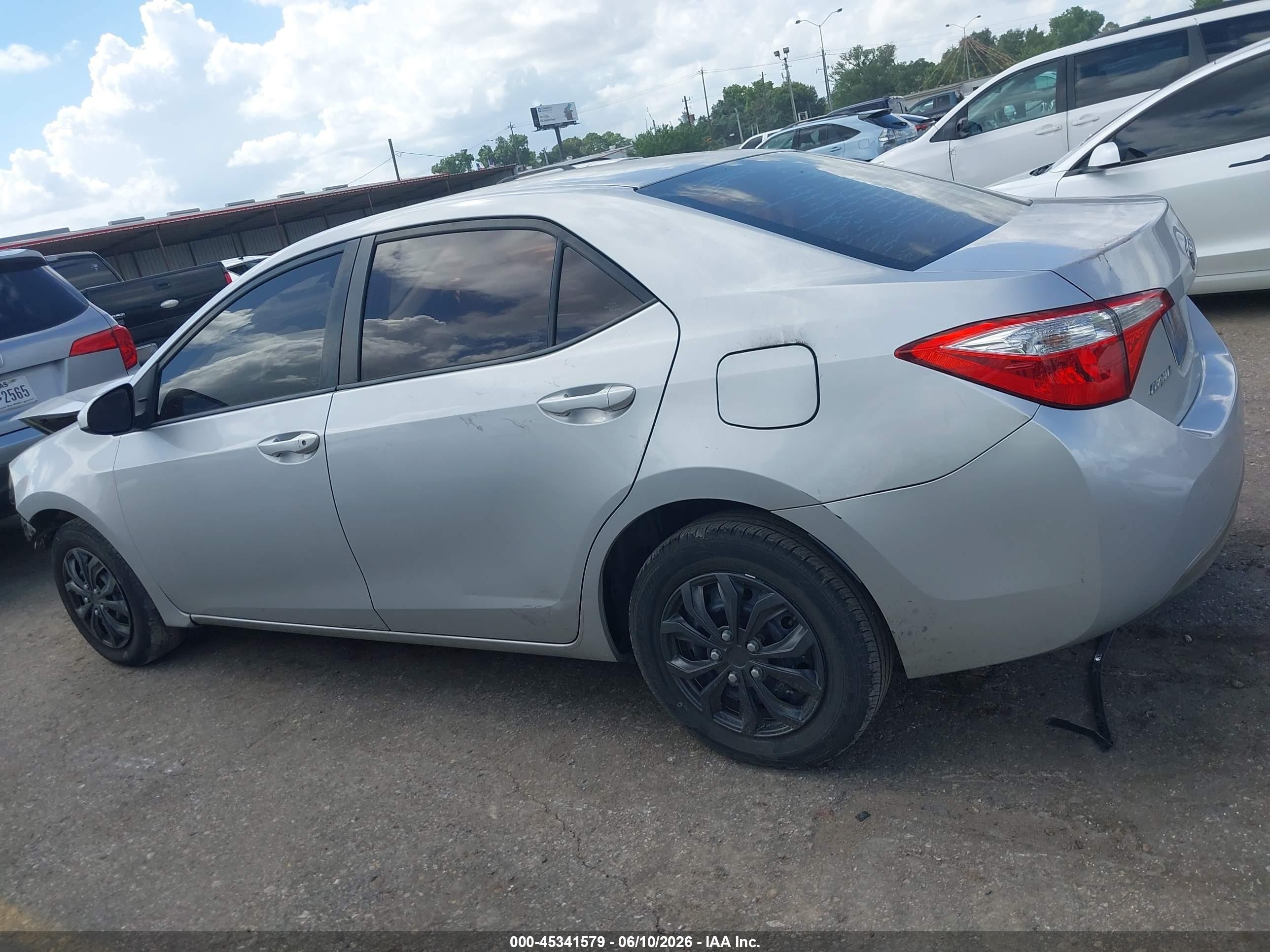 2015 Toyota Corolla L Silver vin: 5YFBURHE3FP325614
