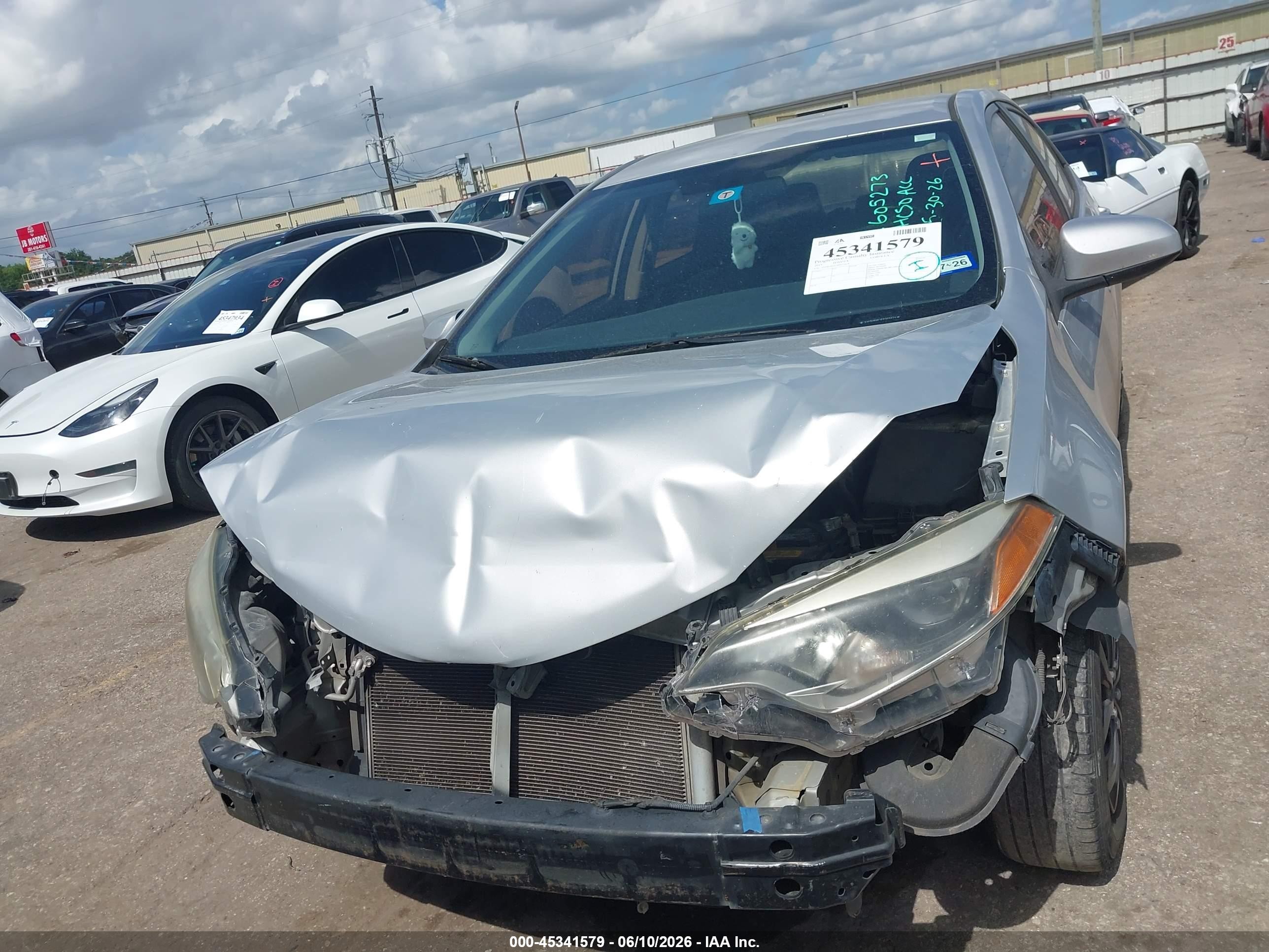 2015 Toyota Corolla L Silver vin: 5YFBURHE3FP325614