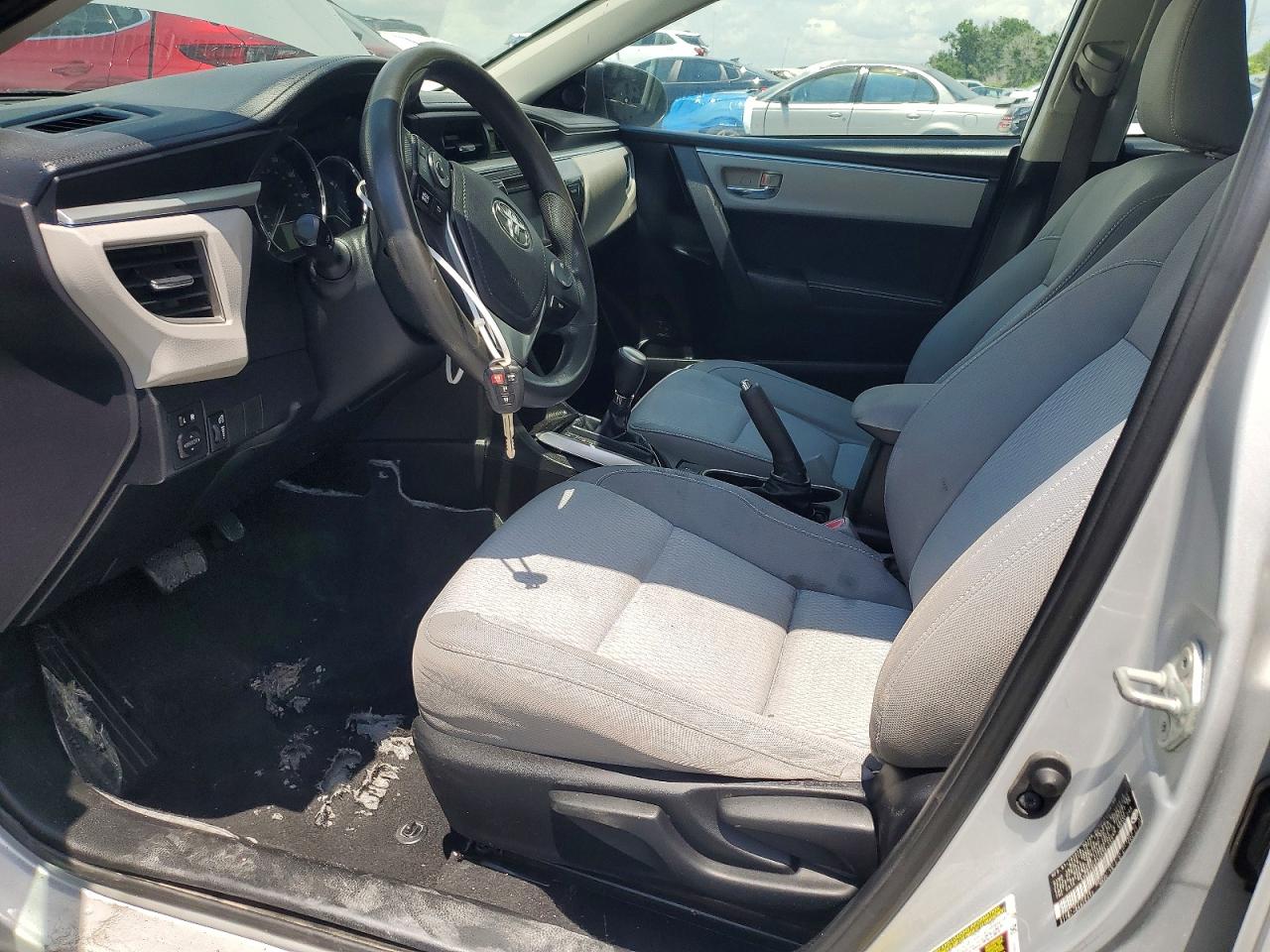 2016 Toyota Corolla Le Серебряный vin: 5YFBURHE3GP382137