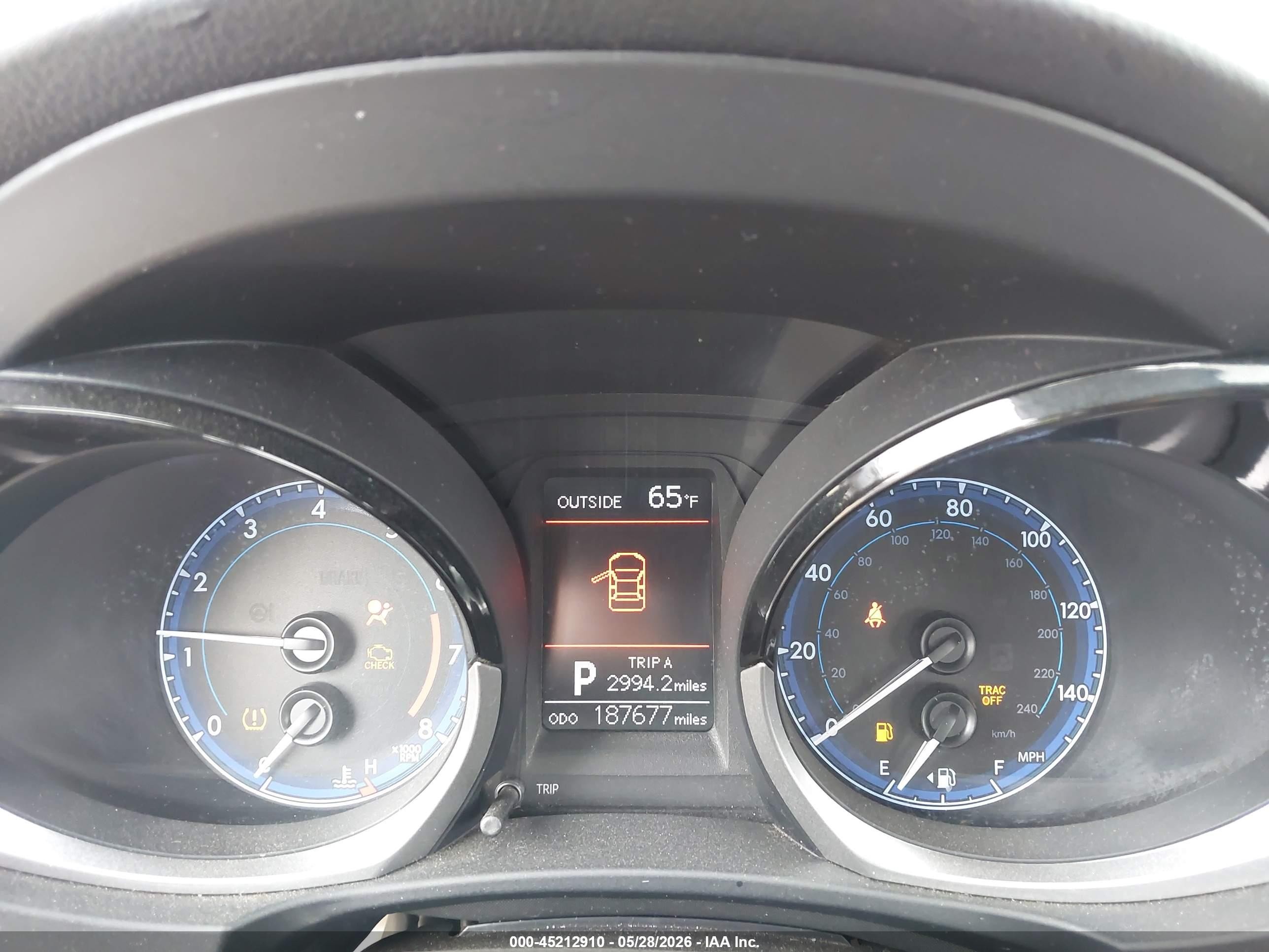 2016 Toyota Corolla S Plus Red vin: 5YFBURHE3GP418618