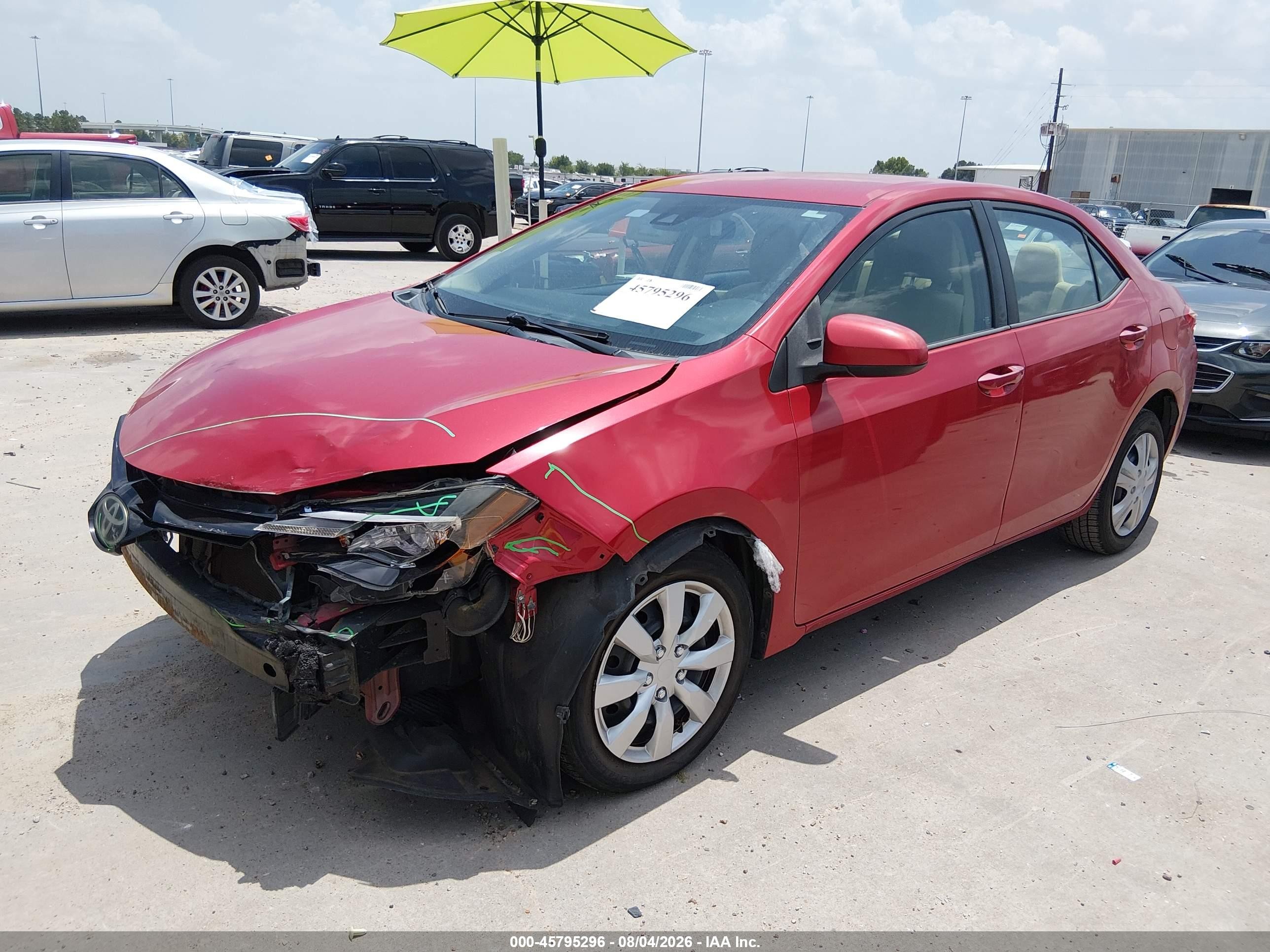 2017 Toyota Corolla Le Красный vin: 5YFBURHE3HP574787