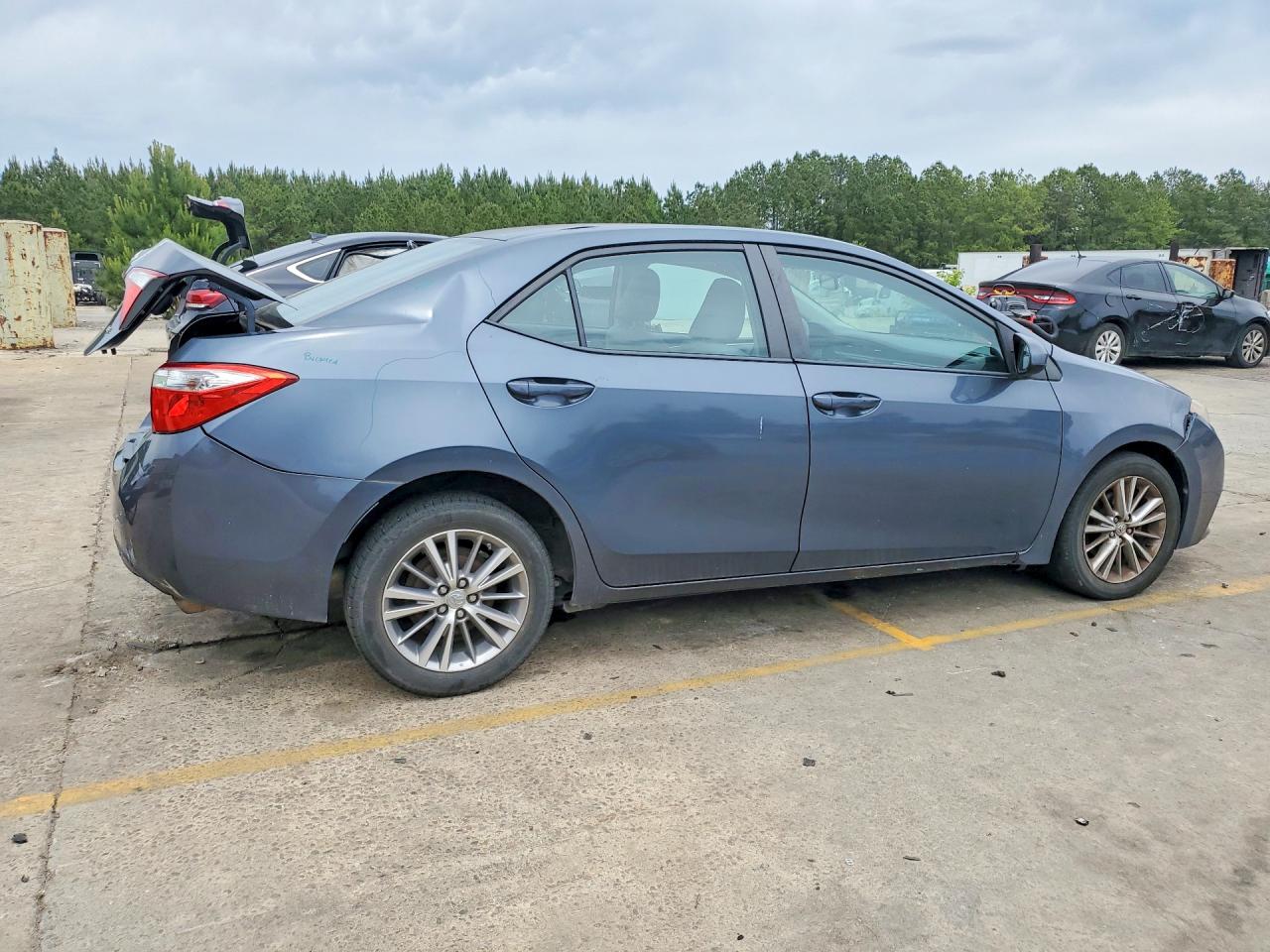 2014 Toyota Corolla Le Plus Silver vin: 5YFBURHE4EP001652