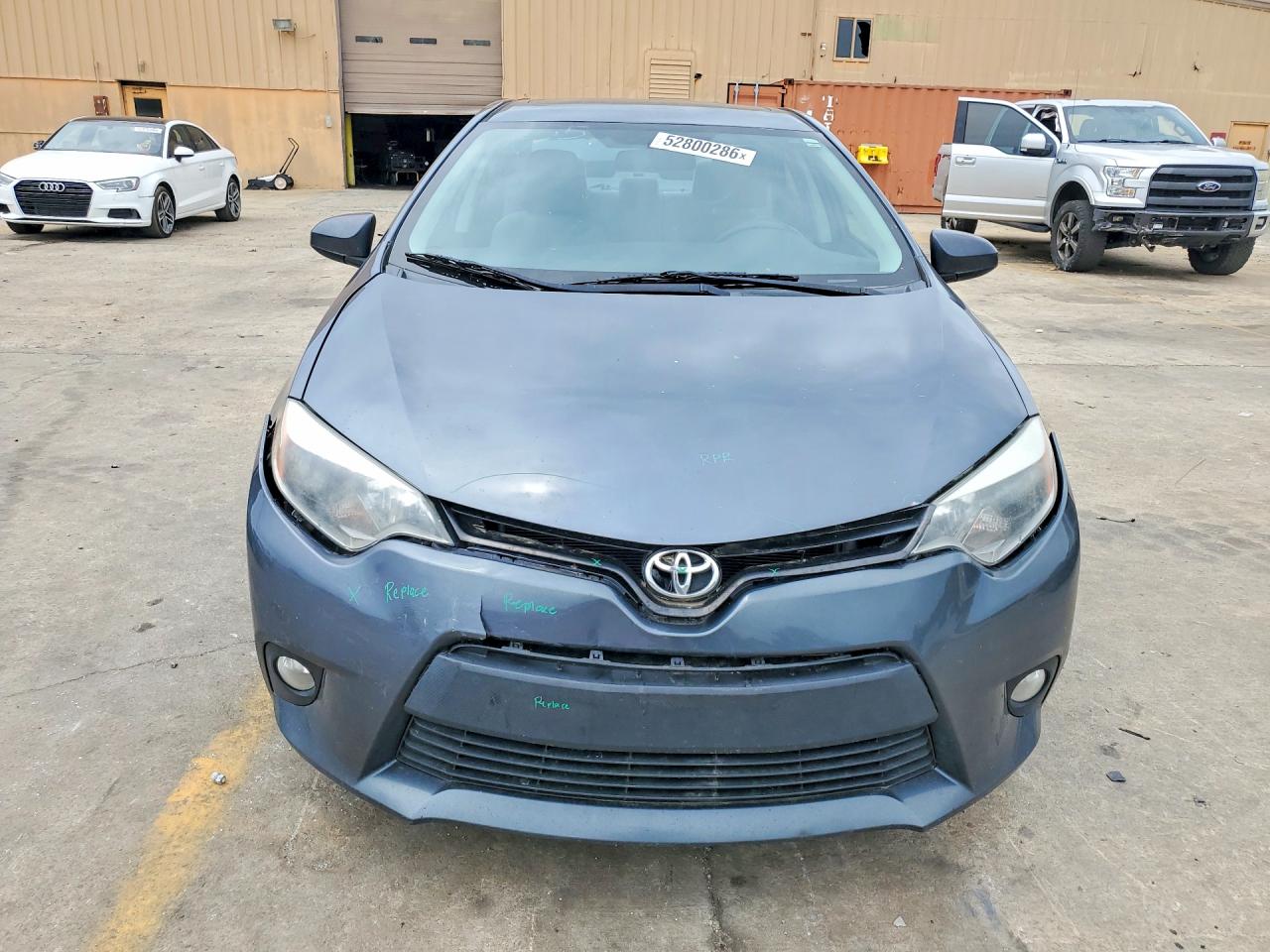 2014 Toyota Corolla Le Plus Silver vin: 5YFBURHE4EP001652