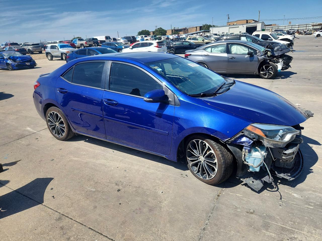 2014 Toyota Corolla S Plus Blue vin: 5YFBURHE4EP009444