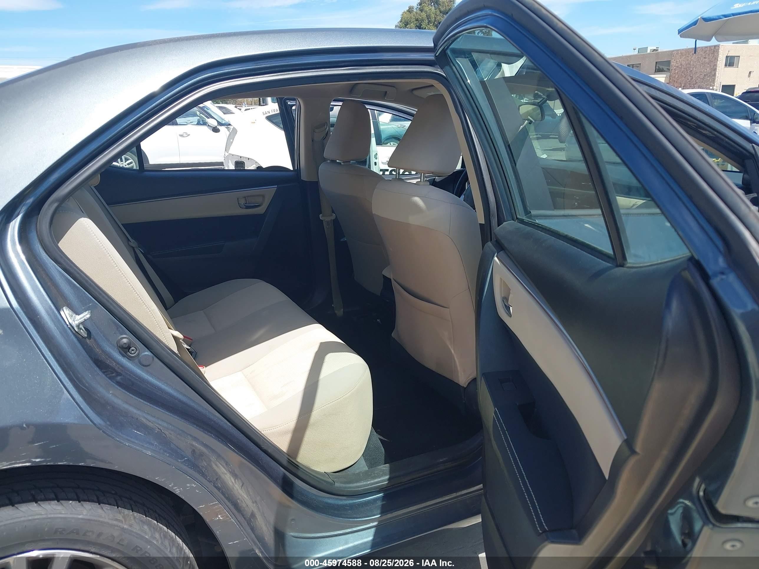 2014 Toyota Corolla Le Plus Blue vin: 5YFBURHE4EP014322