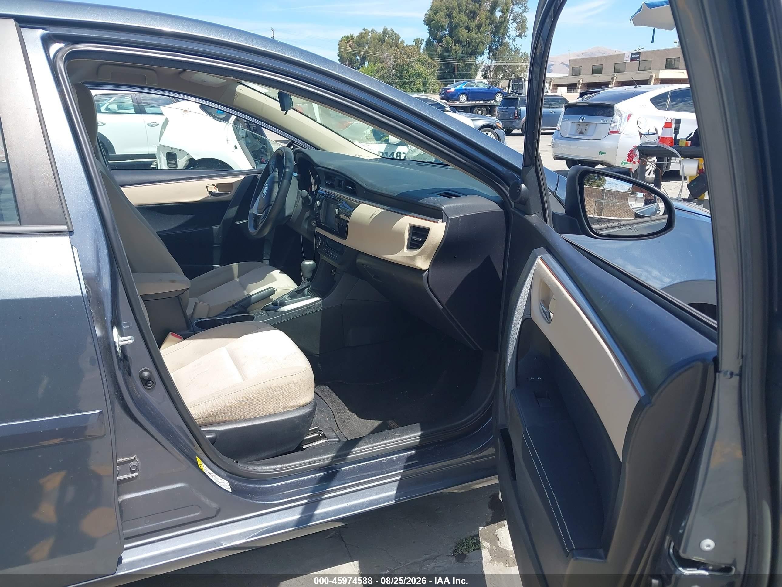 2014 Toyota Corolla Le Plus Blue vin: 5YFBURHE4EP014322