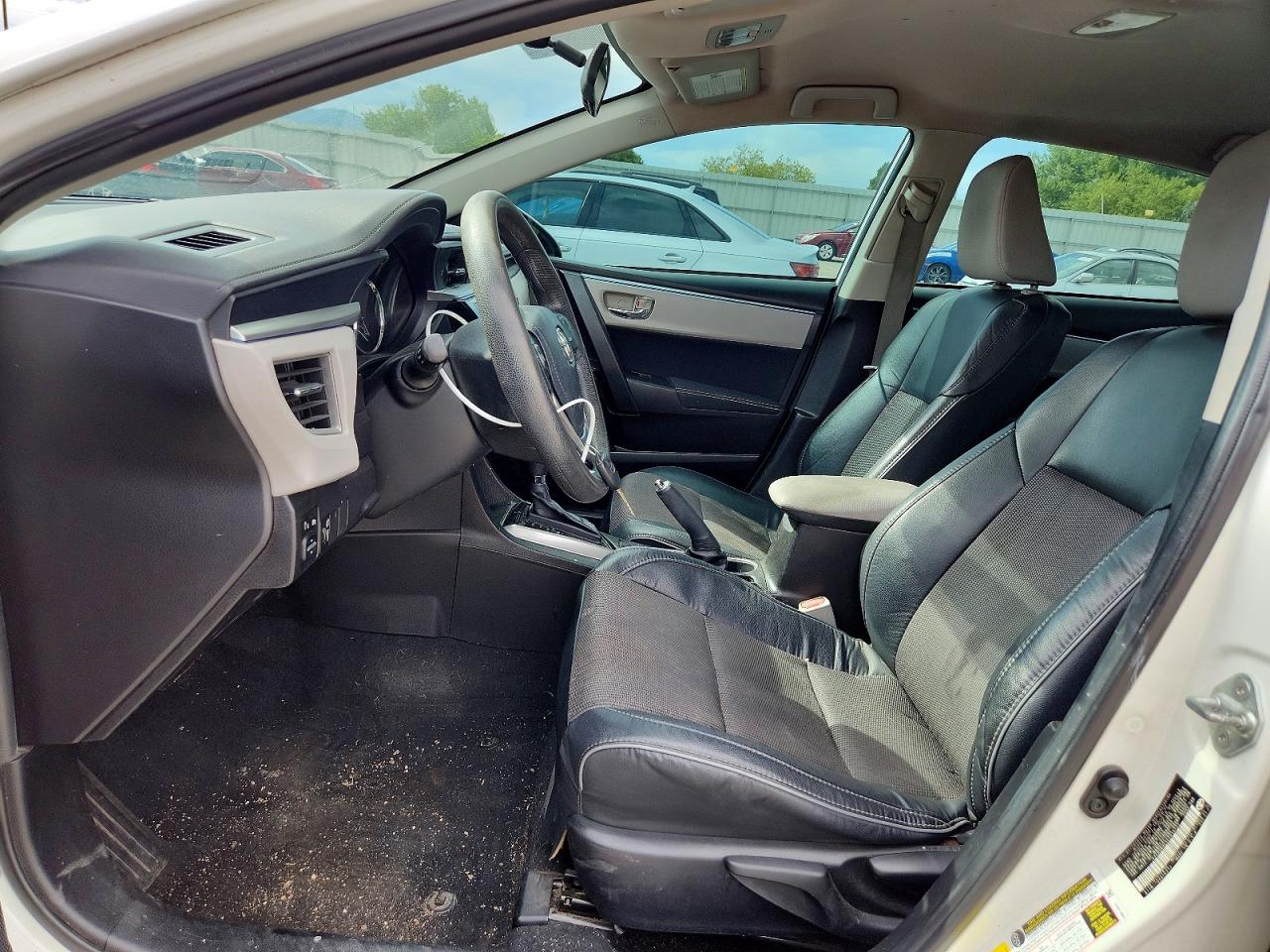2014 Toyota Corolla Le Plus White vin: 5YFBURHE4EP015731