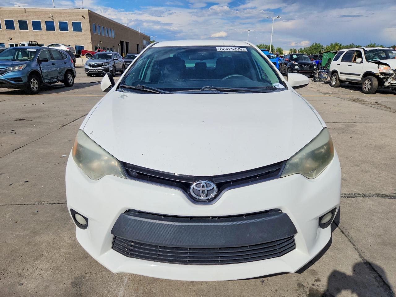 2014 Toyota Corolla Le Plus White vin: 5YFBURHE4EP015731