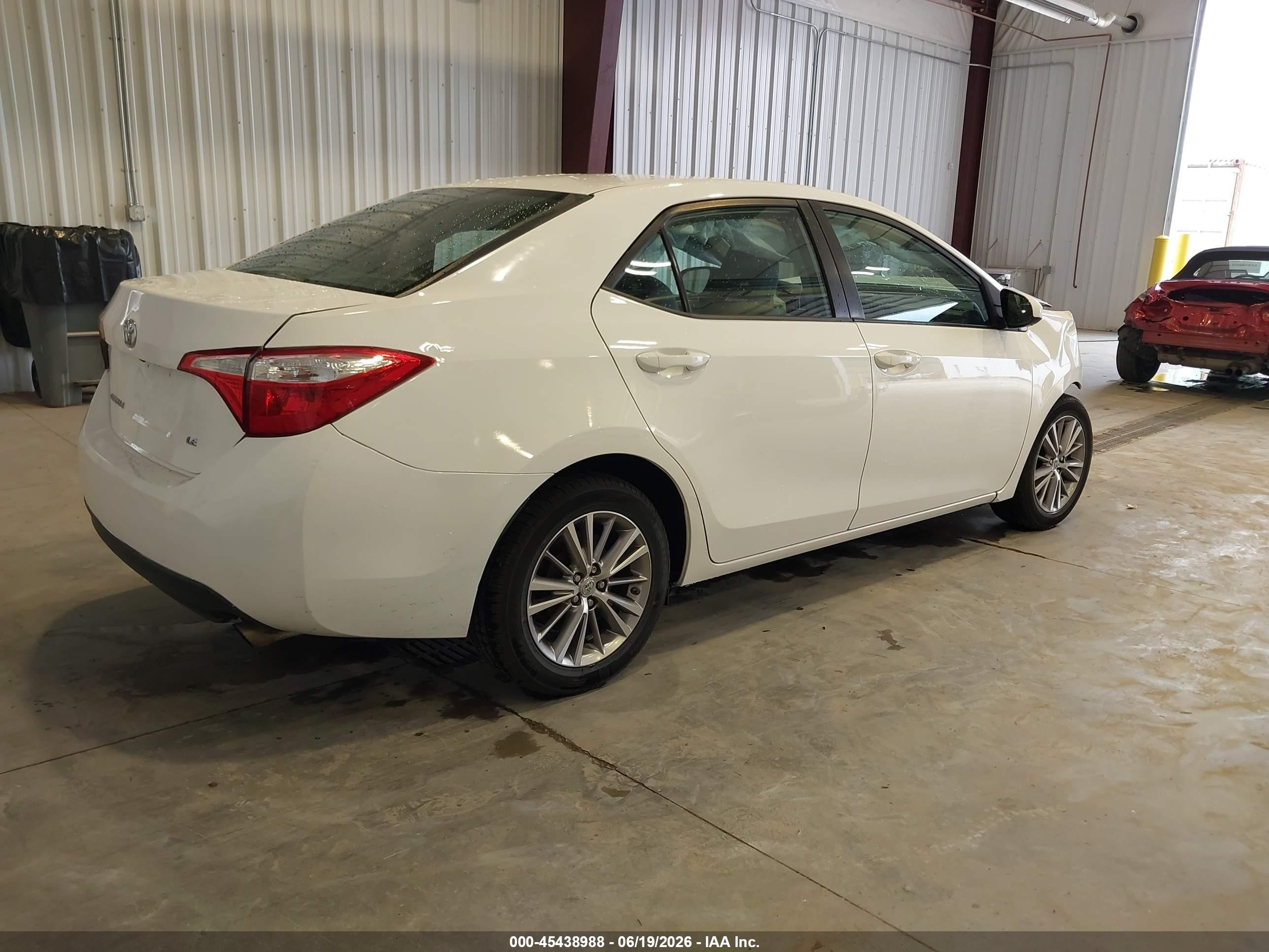 2014 Toyota Corolla Le Plus White vin: 5YFBURHE4EP025028