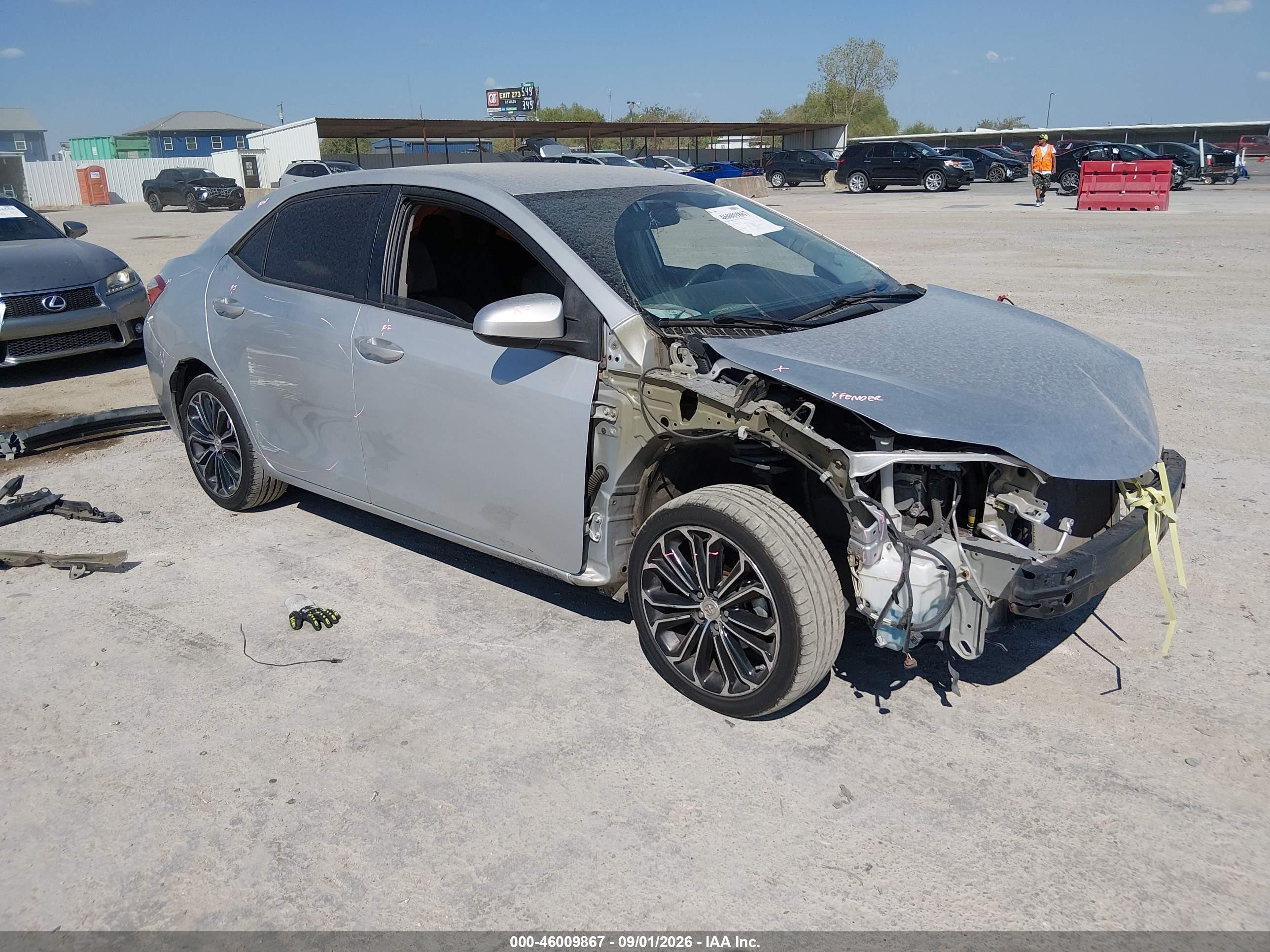 2014 Toyota Corolla Le Silver vin: 5YFBURHE4EP027619