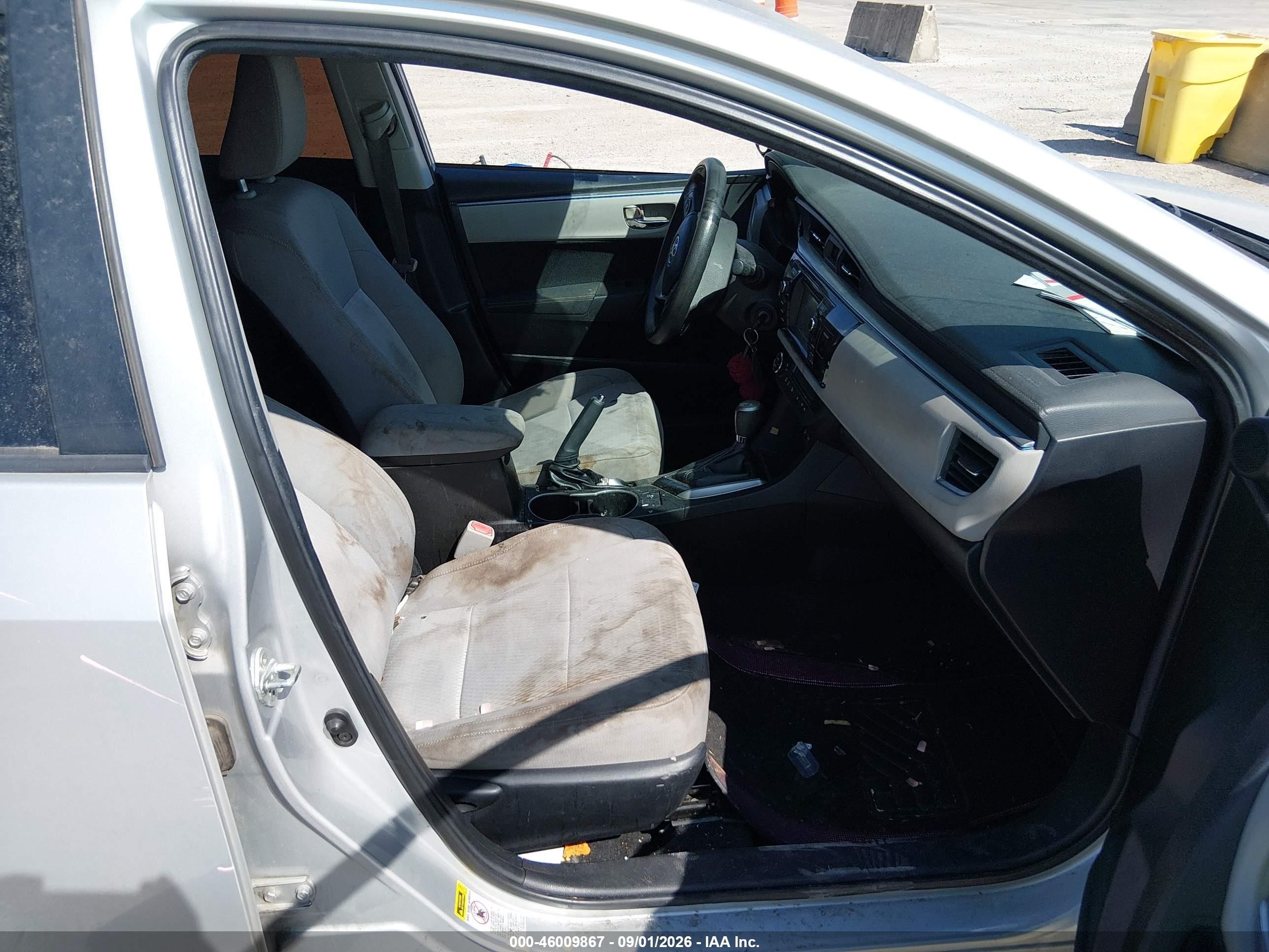 2014 Toyota Corolla Le Silver vin: 5YFBURHE4EP027619