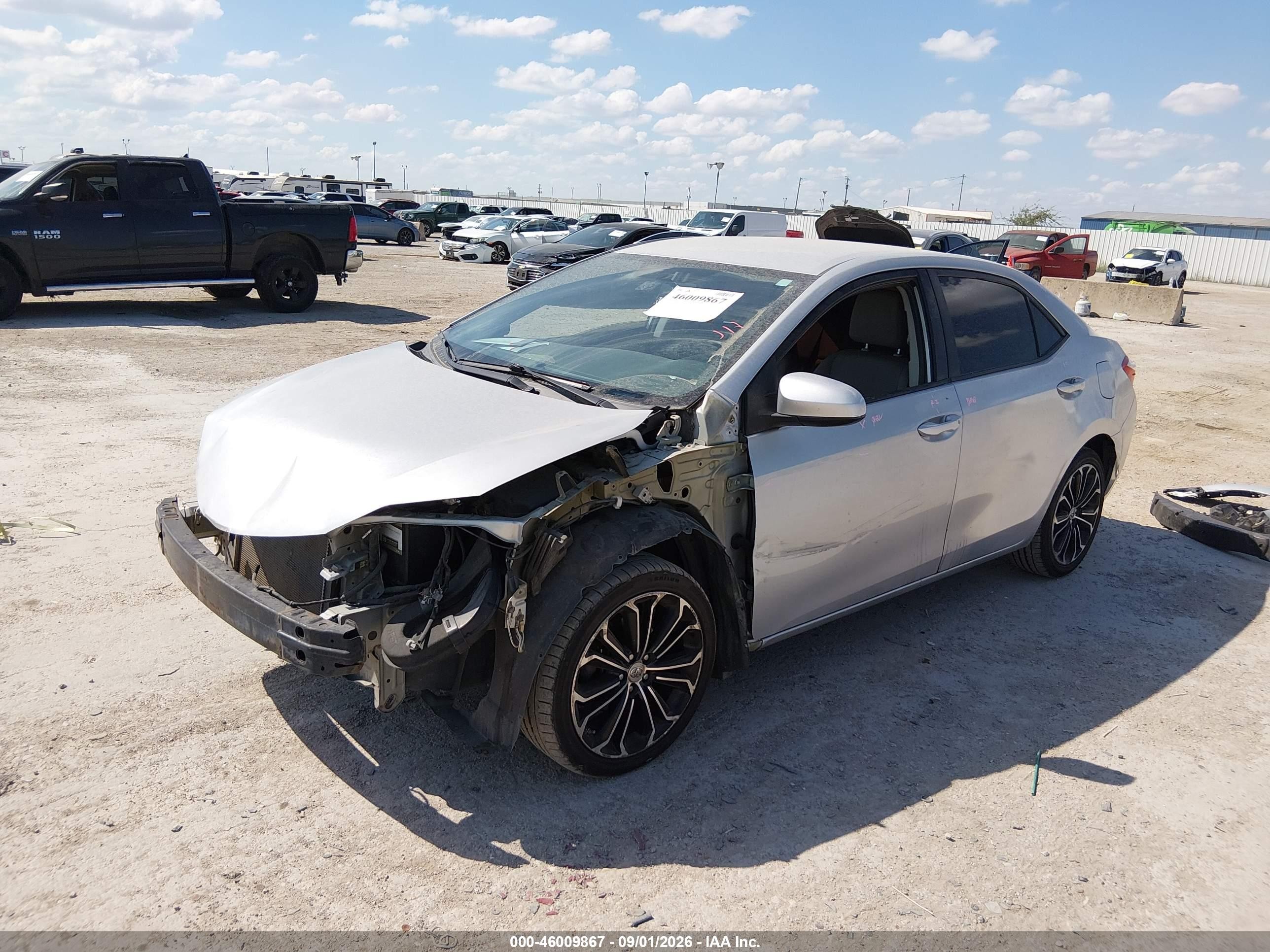 2014 Toyota Corolla Le Silver vin: 5YFBURHE4EP027619