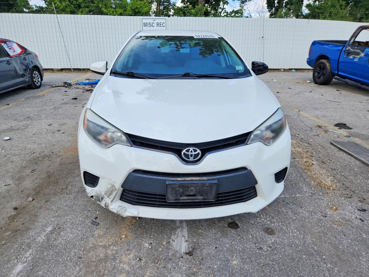 2014 Toyota Corolla Le White vin: 5YFBURHE4EP032027