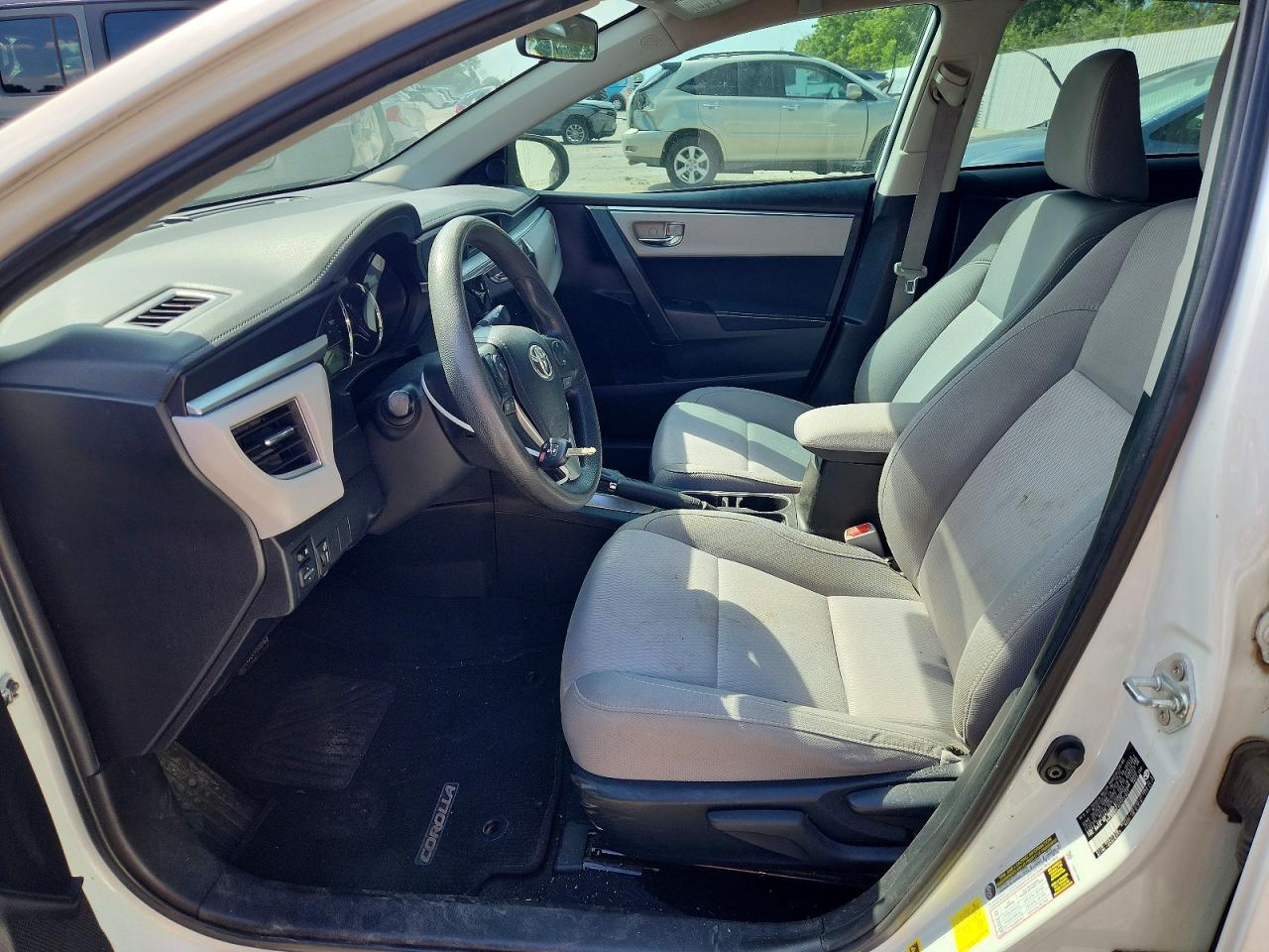 2014 Toyota Corolla Le White vin: 5YFBURHE4EP032027