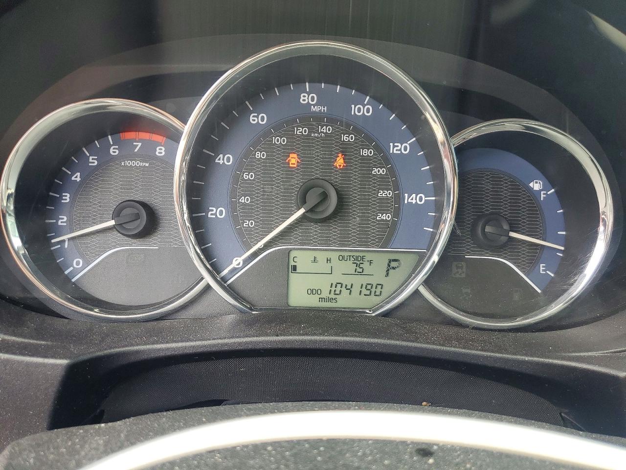 2014 Toyota Corolla Le White vin: 5YFBURHE4EP032027