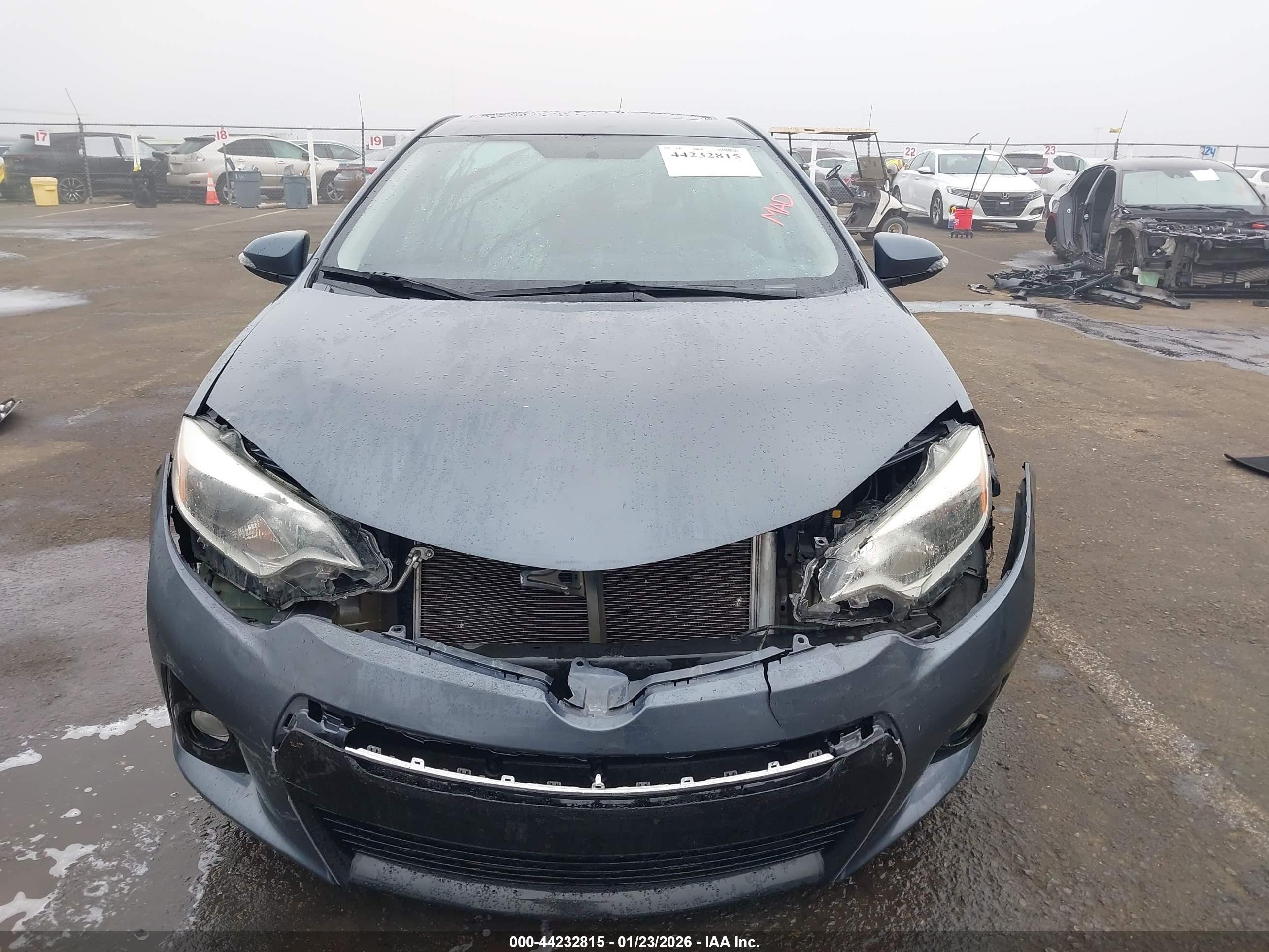 2014 Toyota Corolla S Plus Blue vin: 5YFBURHE4EP041259