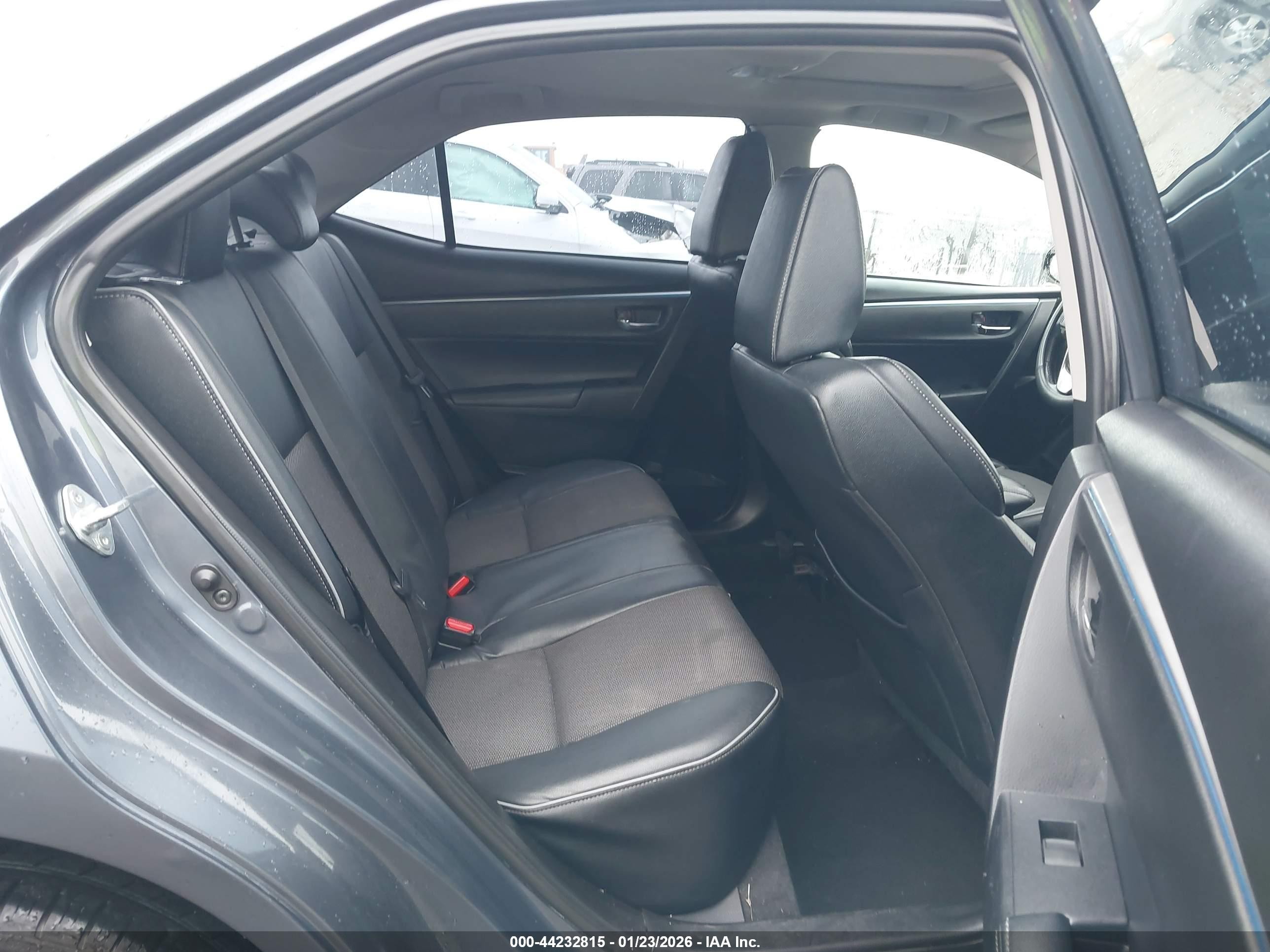 2014 Toyota Corolla S Plus Blue vin: 5YFBURHE4EP041259