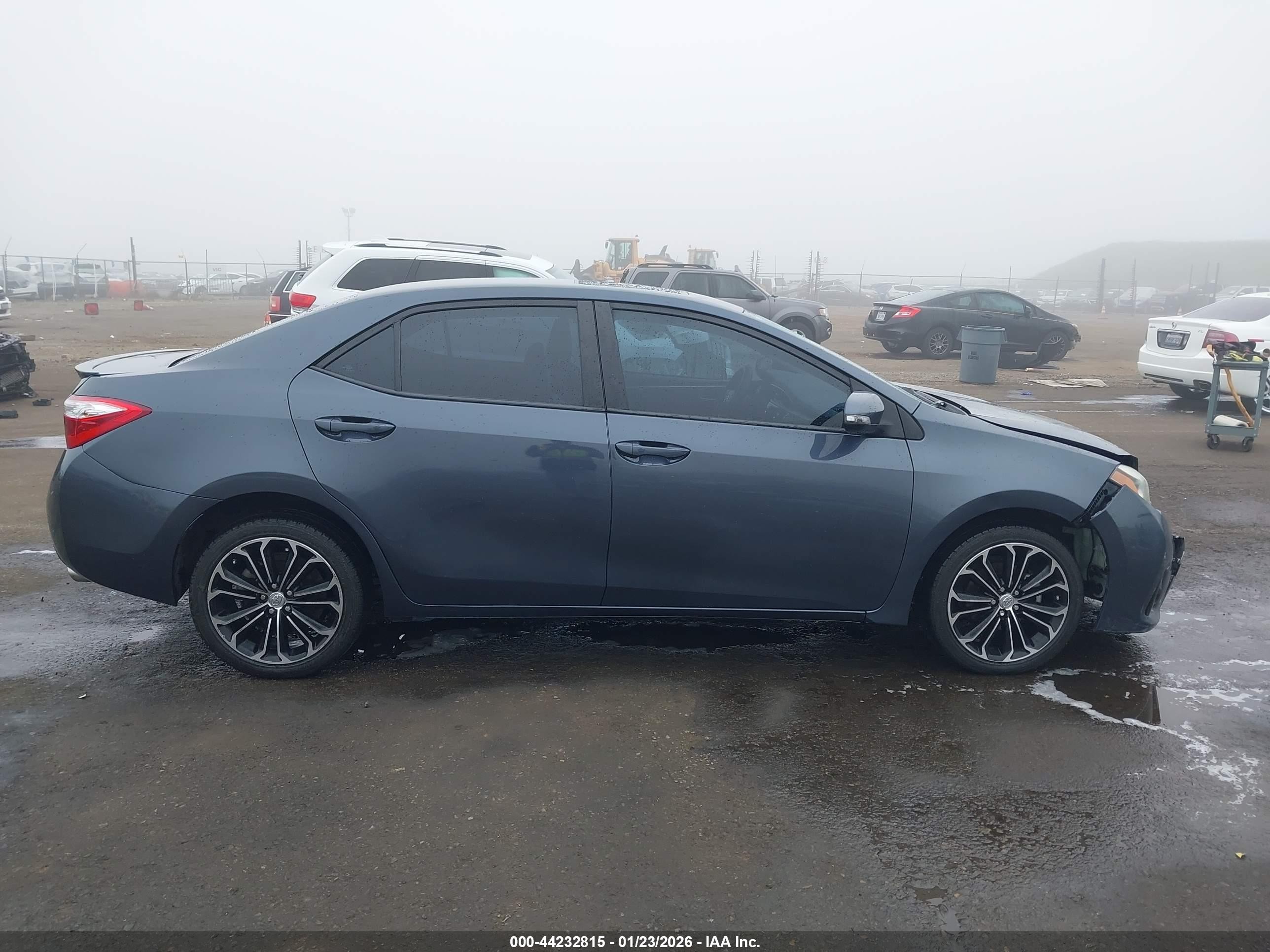 2014 Toyota Corolla S Plus Blue vin: 5YFBURHE4EP041259
