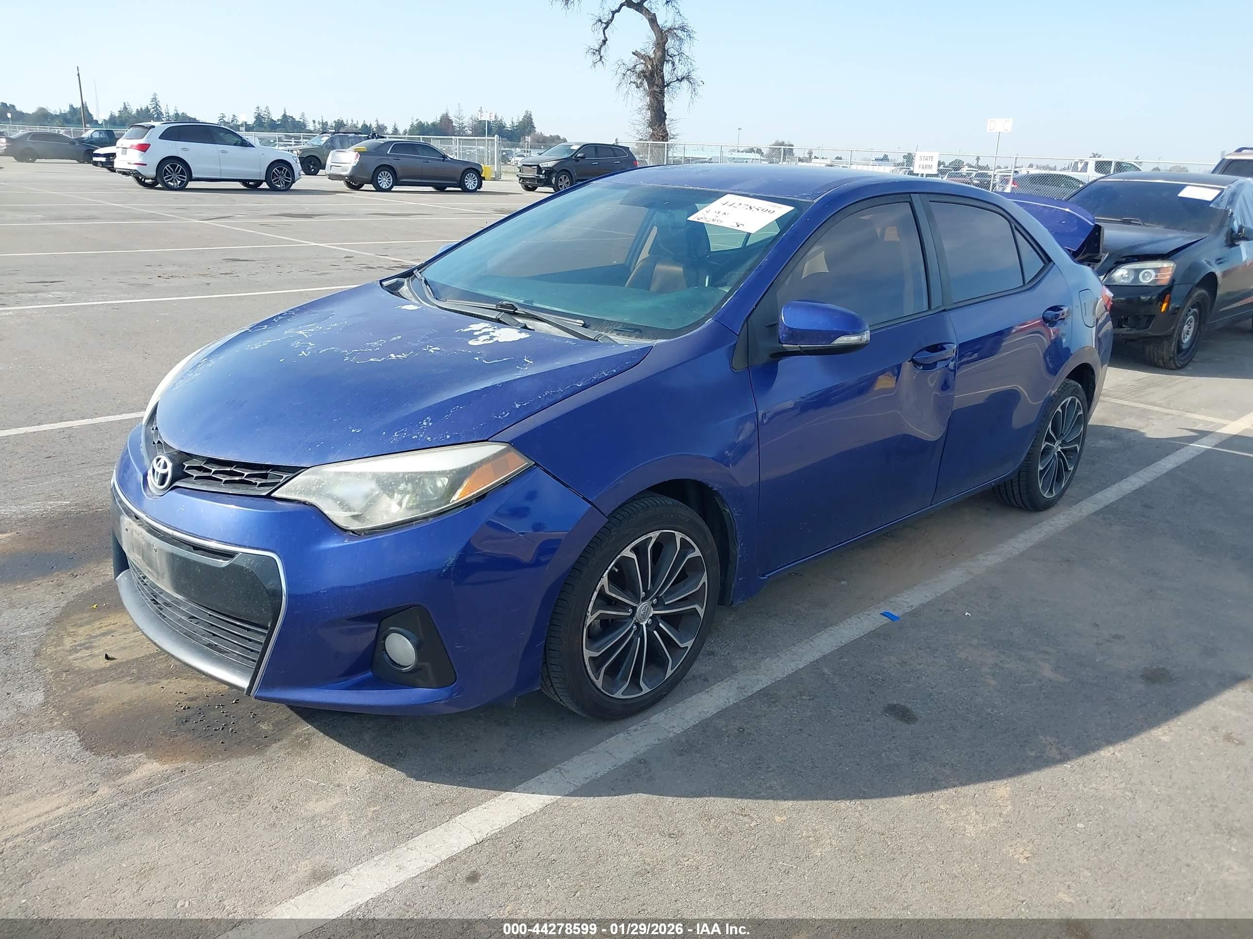 2014 Toyota Corolla S Plus Blue vin: 5YFBURHE4EP043318