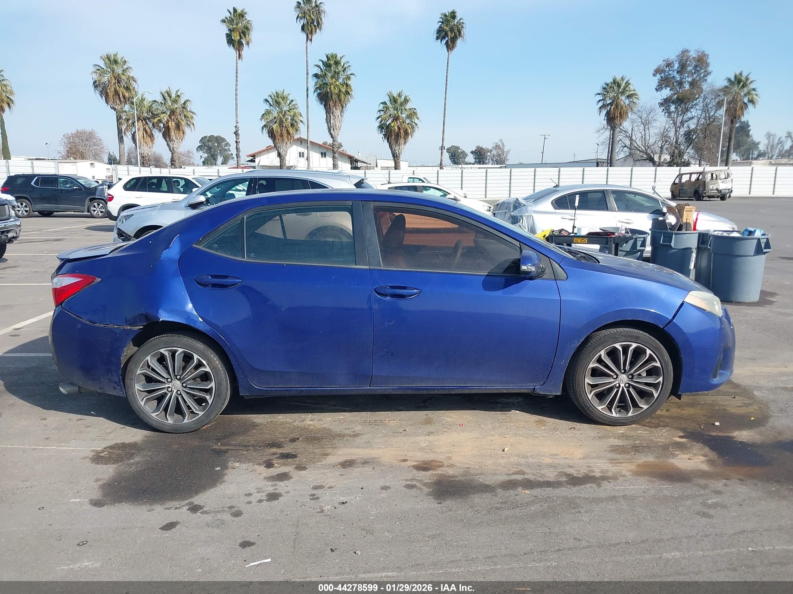 2014 Toyota Corolla S Plus Blue vin: 5YFBURHE4EP043318