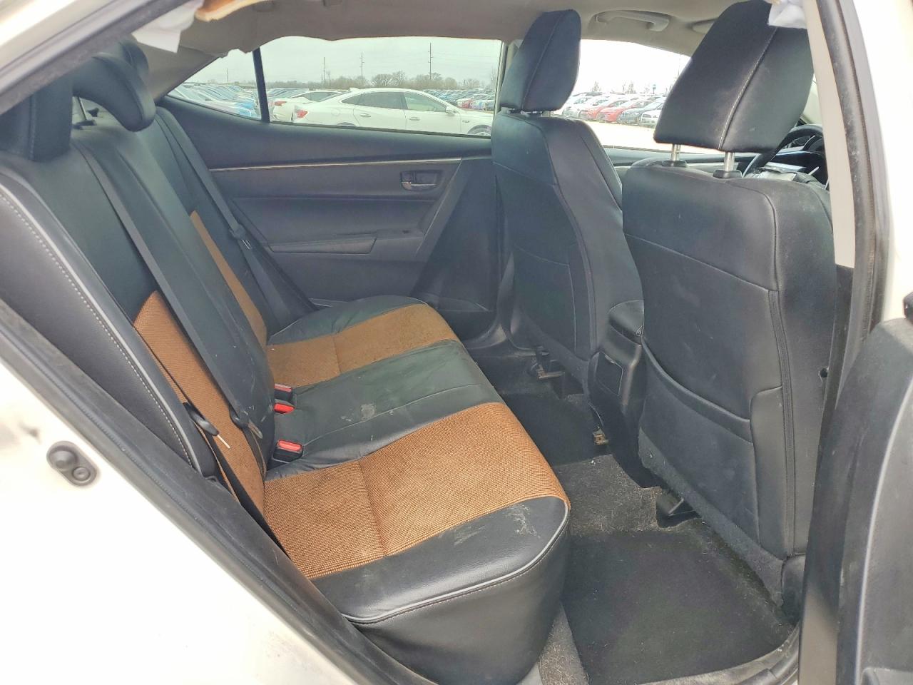 2014 Toyota Corolla S Plus White vin: 5YFBURHE4EP055520