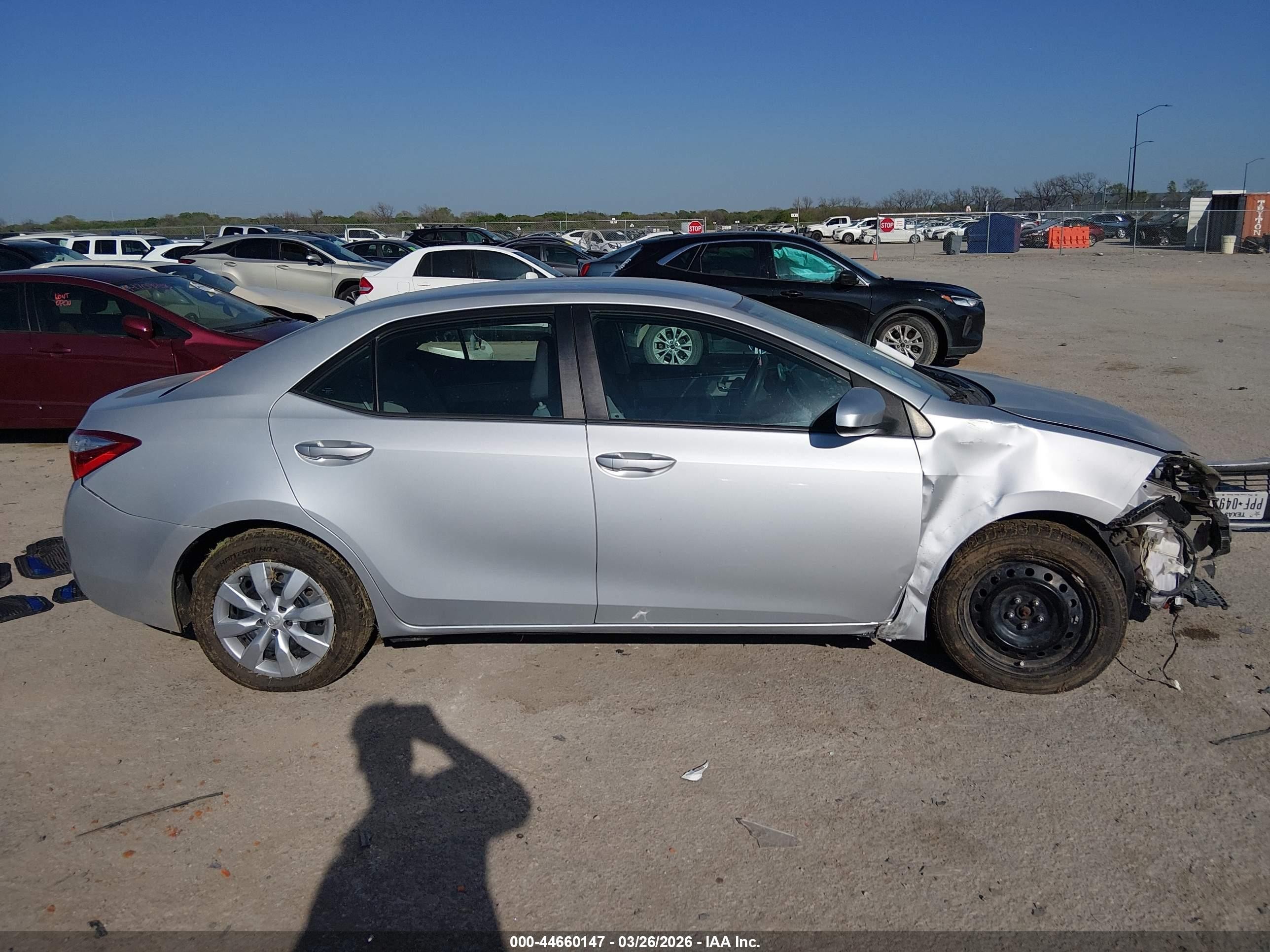 2014 Toyota Corolla Le Silver vin: 5YFBURHE4EP065867