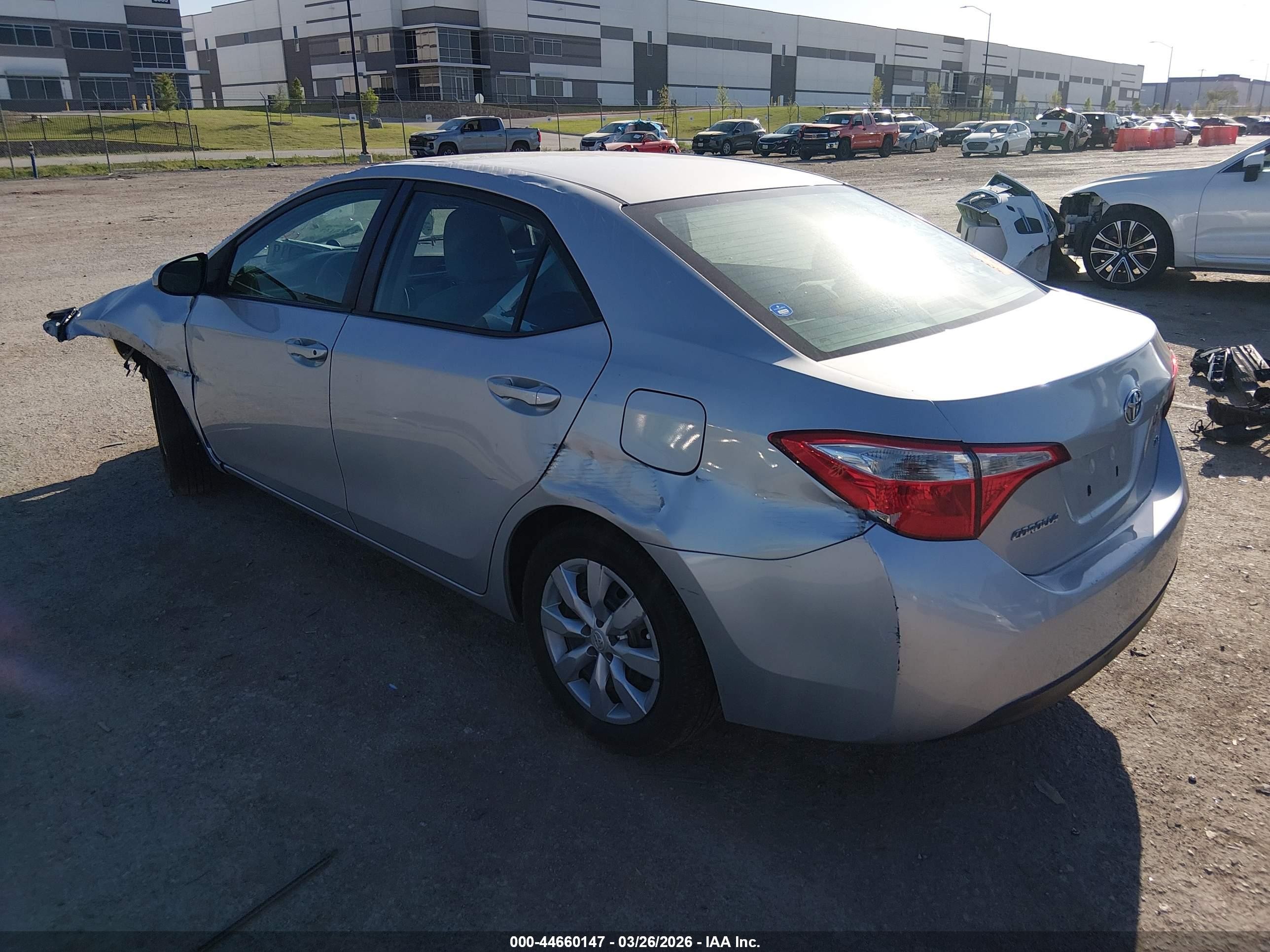 2014 Toyota Corolla Le Silver vin: 5YFBURHE4EP065867