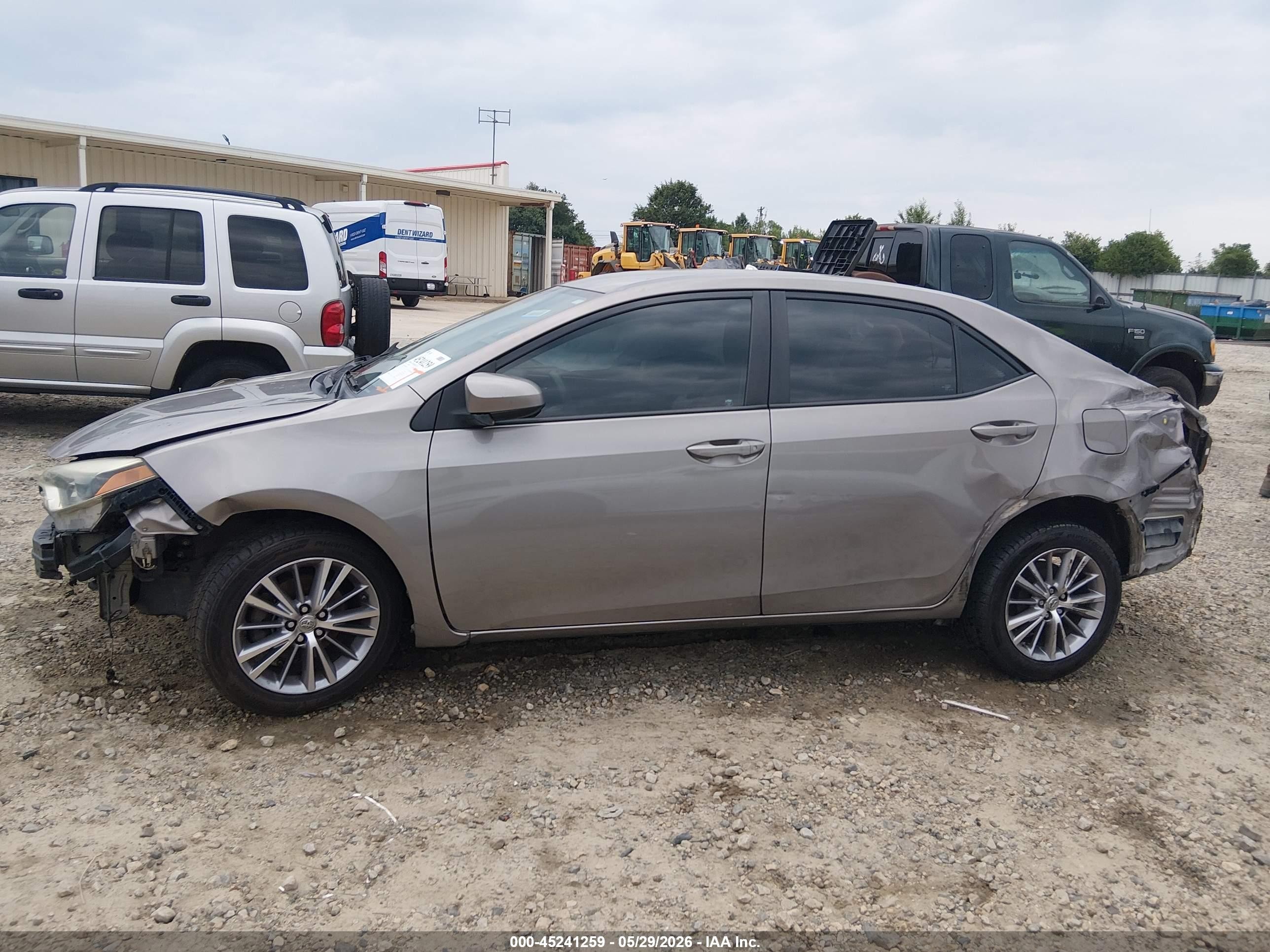 2014 Toyota Corolla Le Plus Brown vin: 5YFBURHE4EP067666