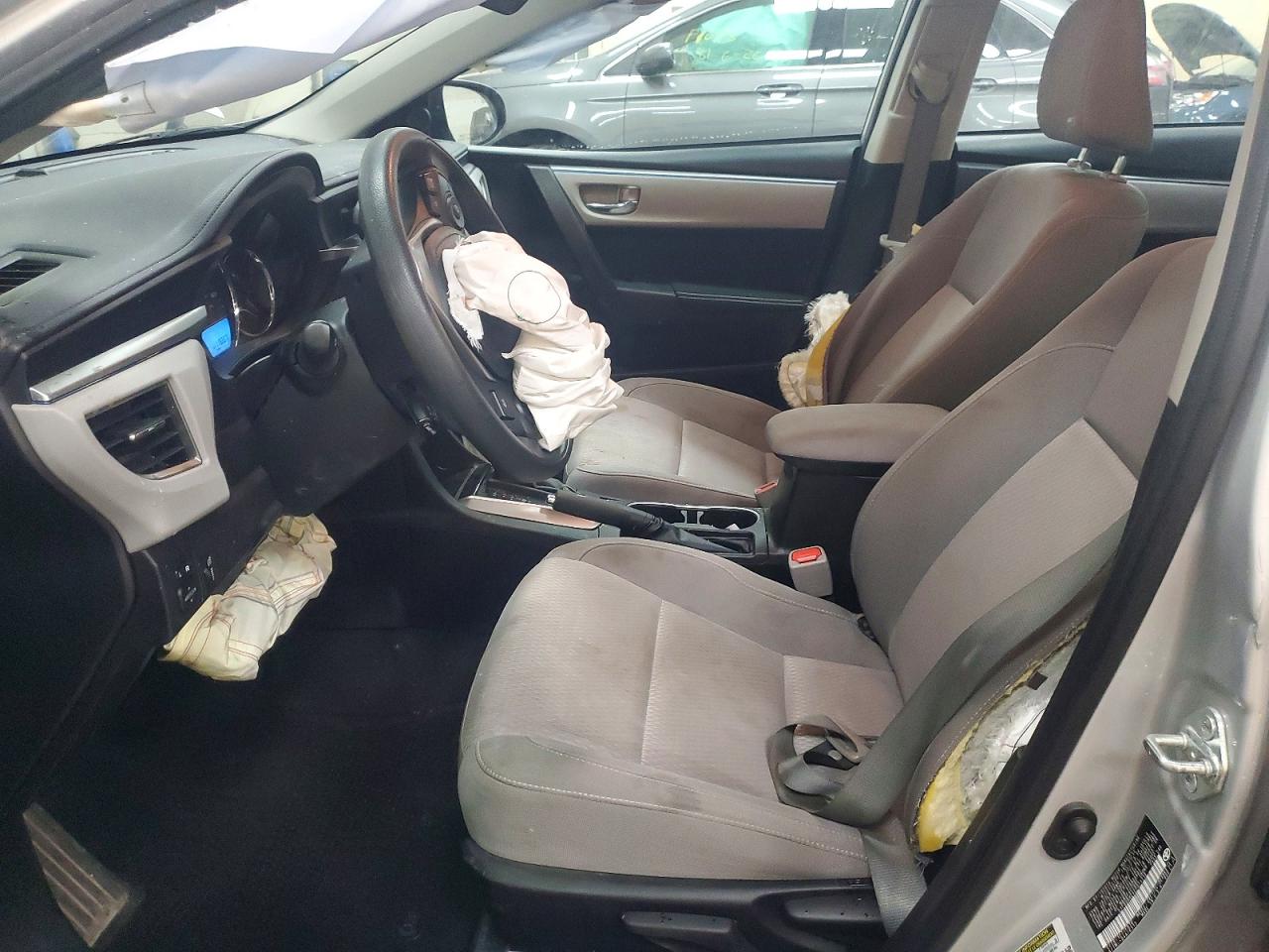 2014 Toyota Corolla Le Plus Серебряный vin: 5YFBURHE4EP071118