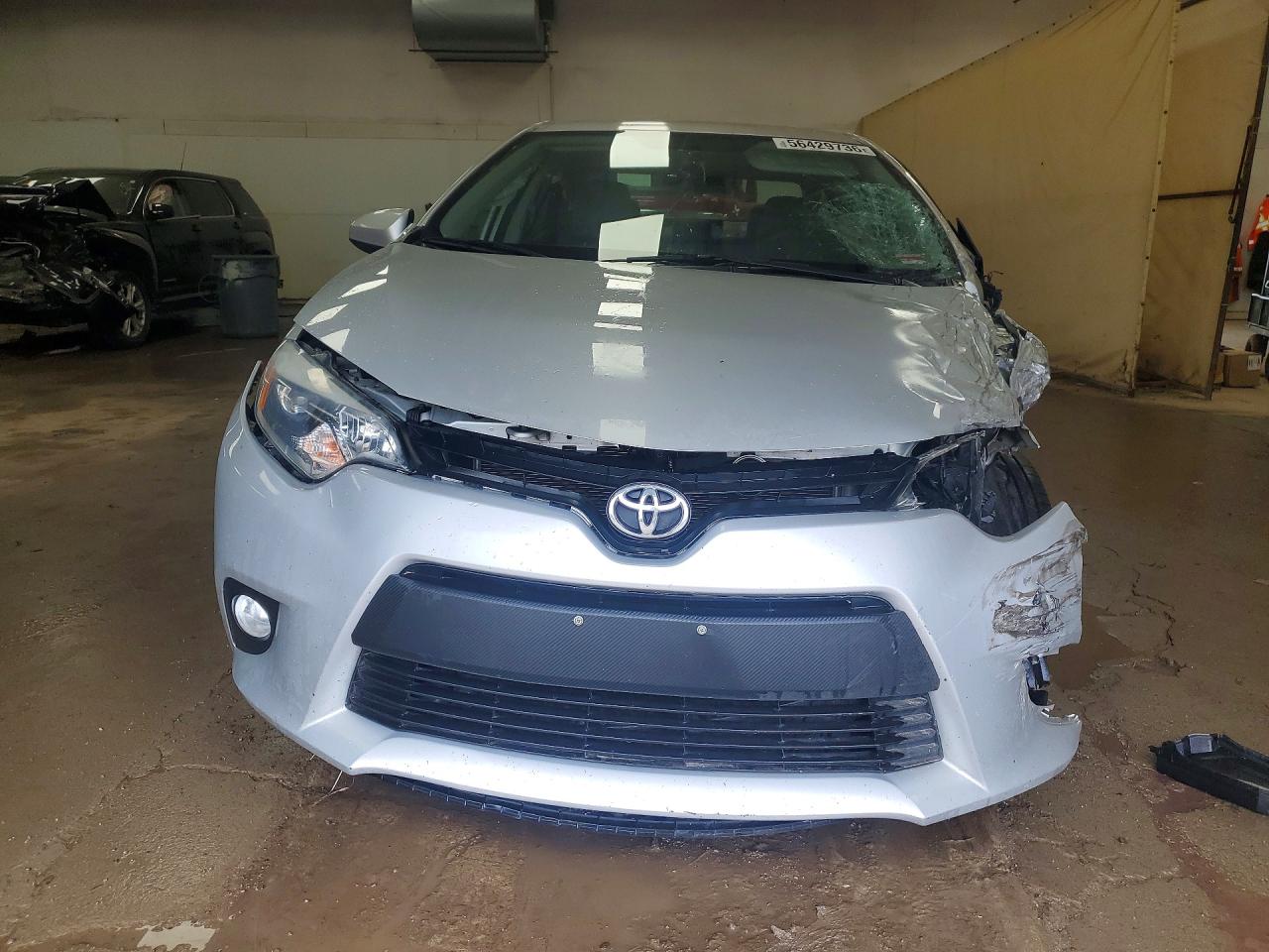 2014 Toyota Corolla Le Plus Серебряный vin: 5YFBURHE4EP071118