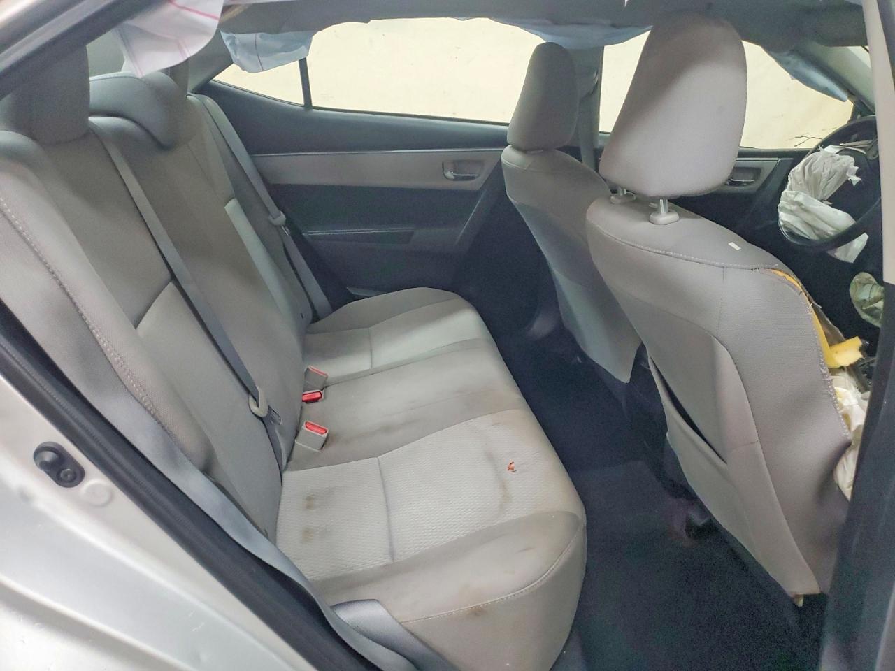 2014 Toyota Corolla Le Plus Серебряный vin: 5YFBURHE4EP071118
