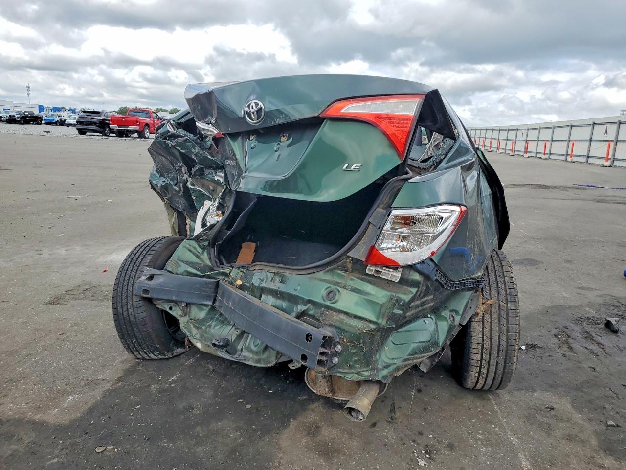 2014 Toyota Corolla Le Green vin: 5YFBURHE4EP092793