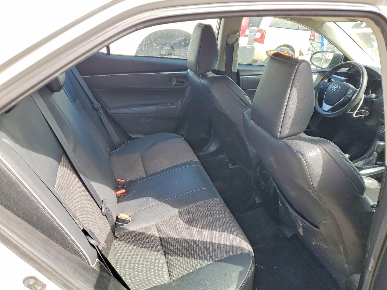 2014 Toyota Corolla S Silver vin: 5YFBURHE4EP093913