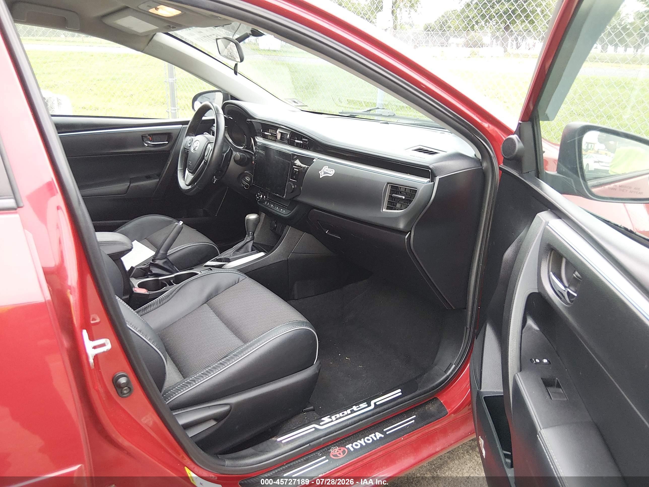 2014 Toyota Corolla S Plus Red vin: 5YFBURHE4EP099677