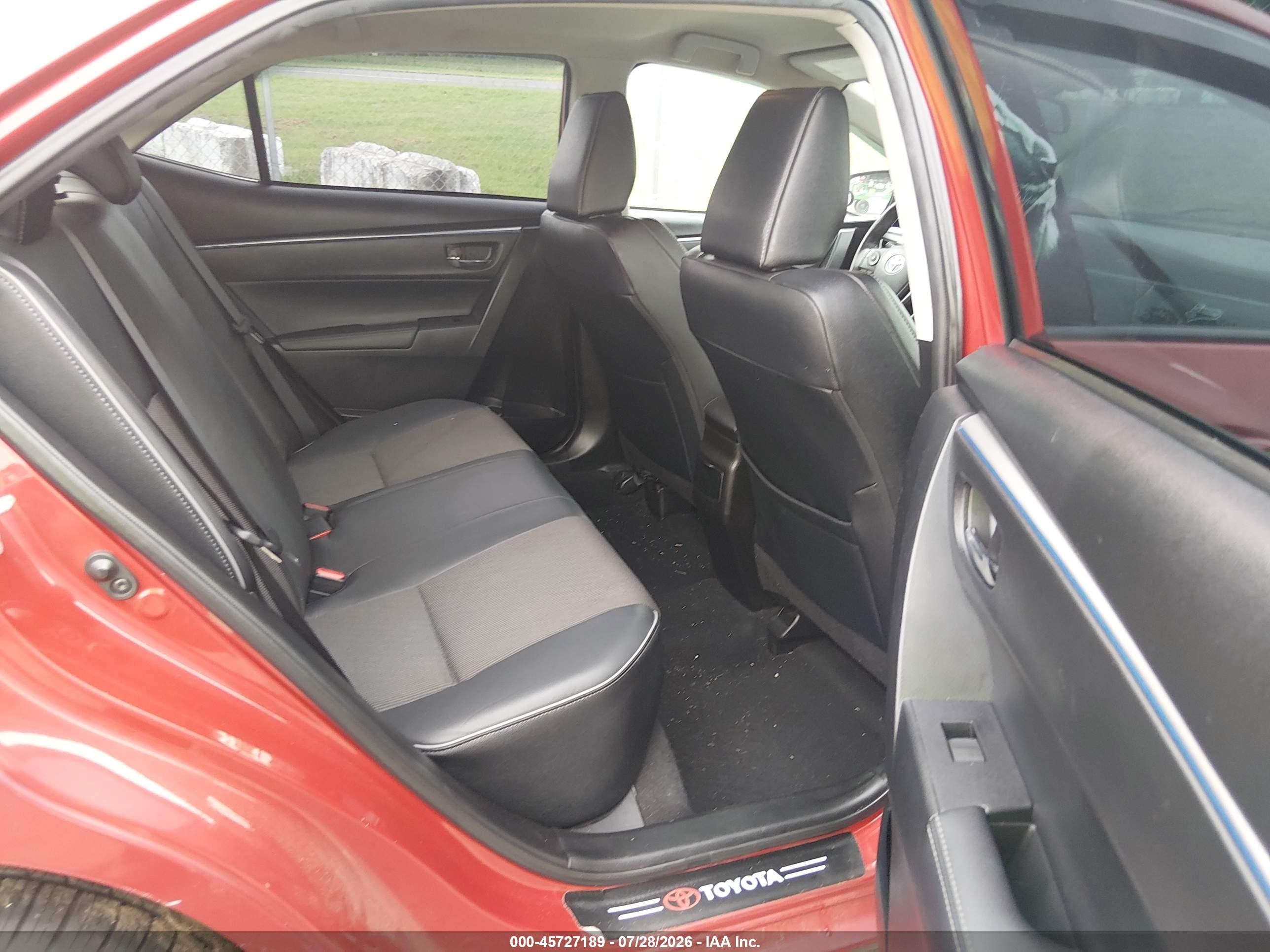 2014 Toyota Corolla S Plus Red vin: 5YFBURHE4EP099677