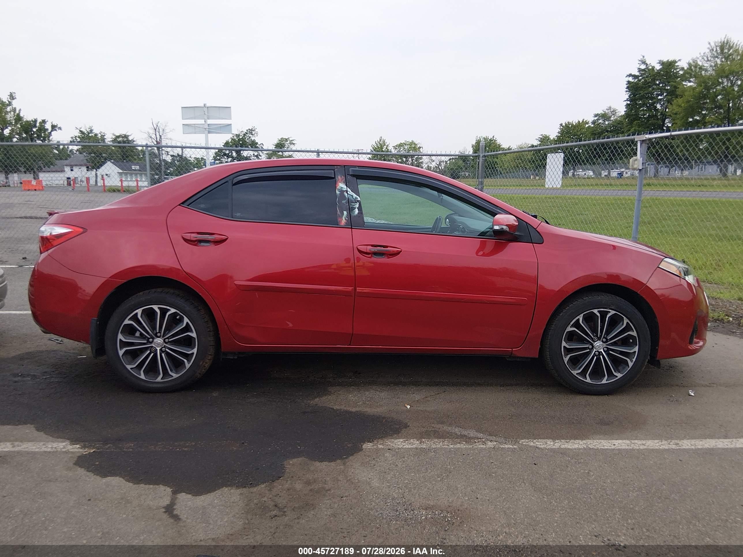 2014 Toyota Corolla S Plus Red vin: 5YFBURHE4EP099677