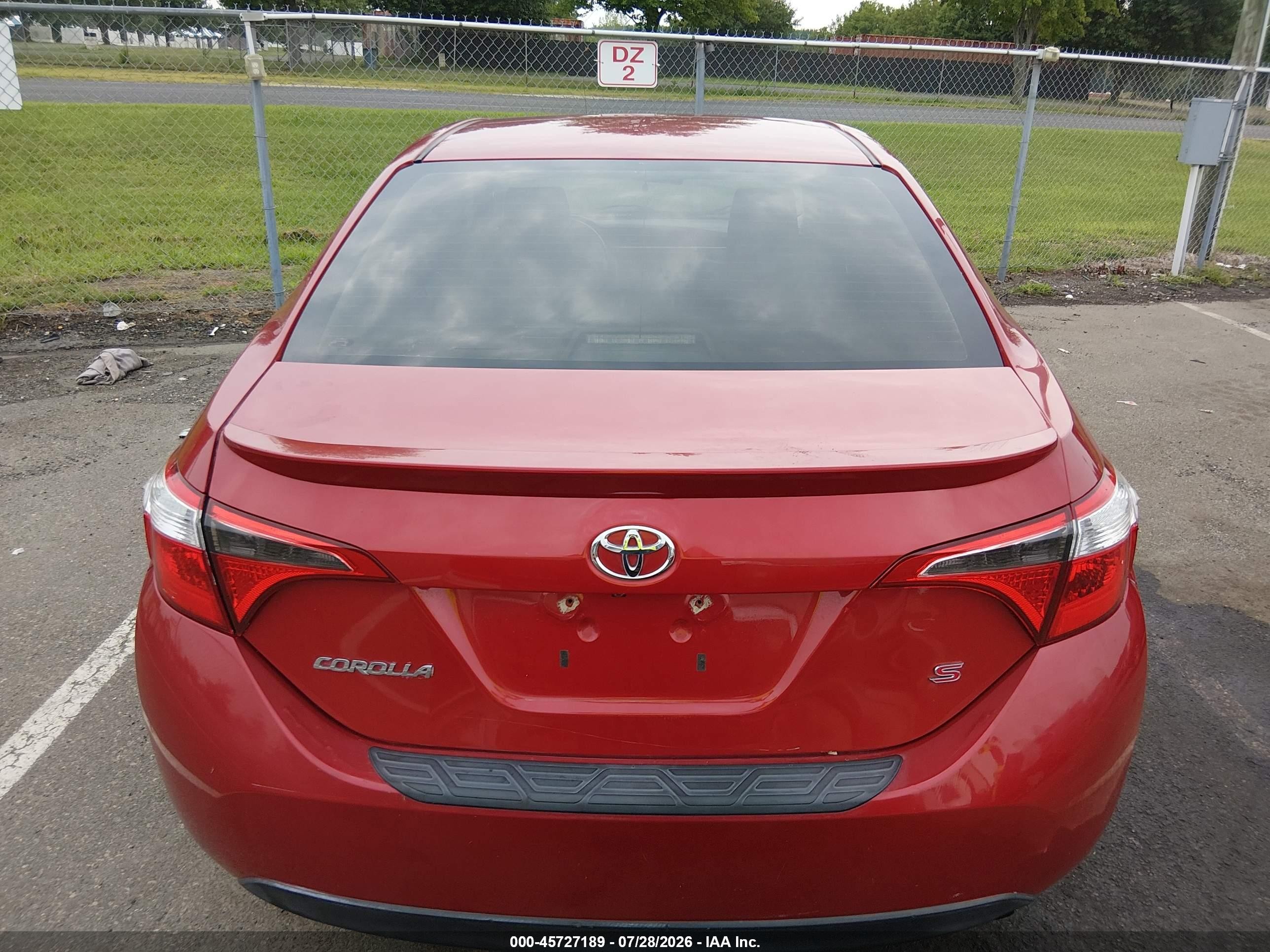 2014 Toyota Corolla S Plus Red vin: 5YFBURHE4EP099677