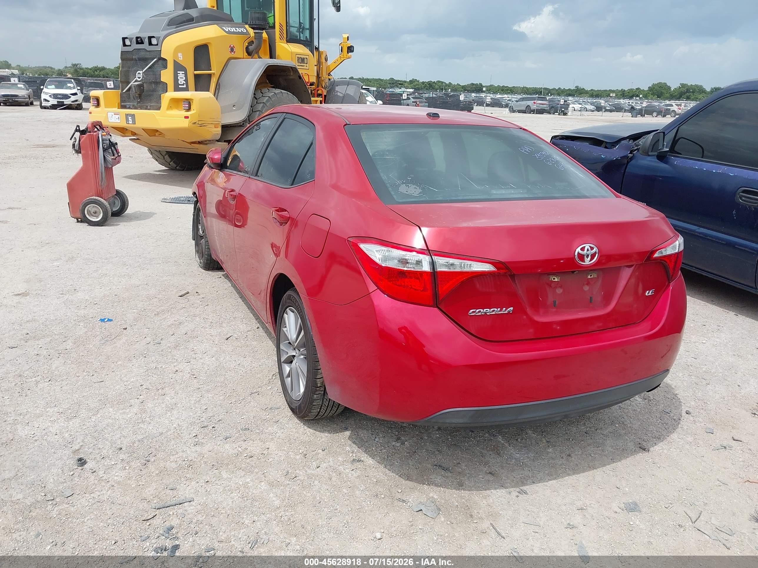 2014 Toyota Corolla Le Premium Red vin: 5YFBURHE4EP108748