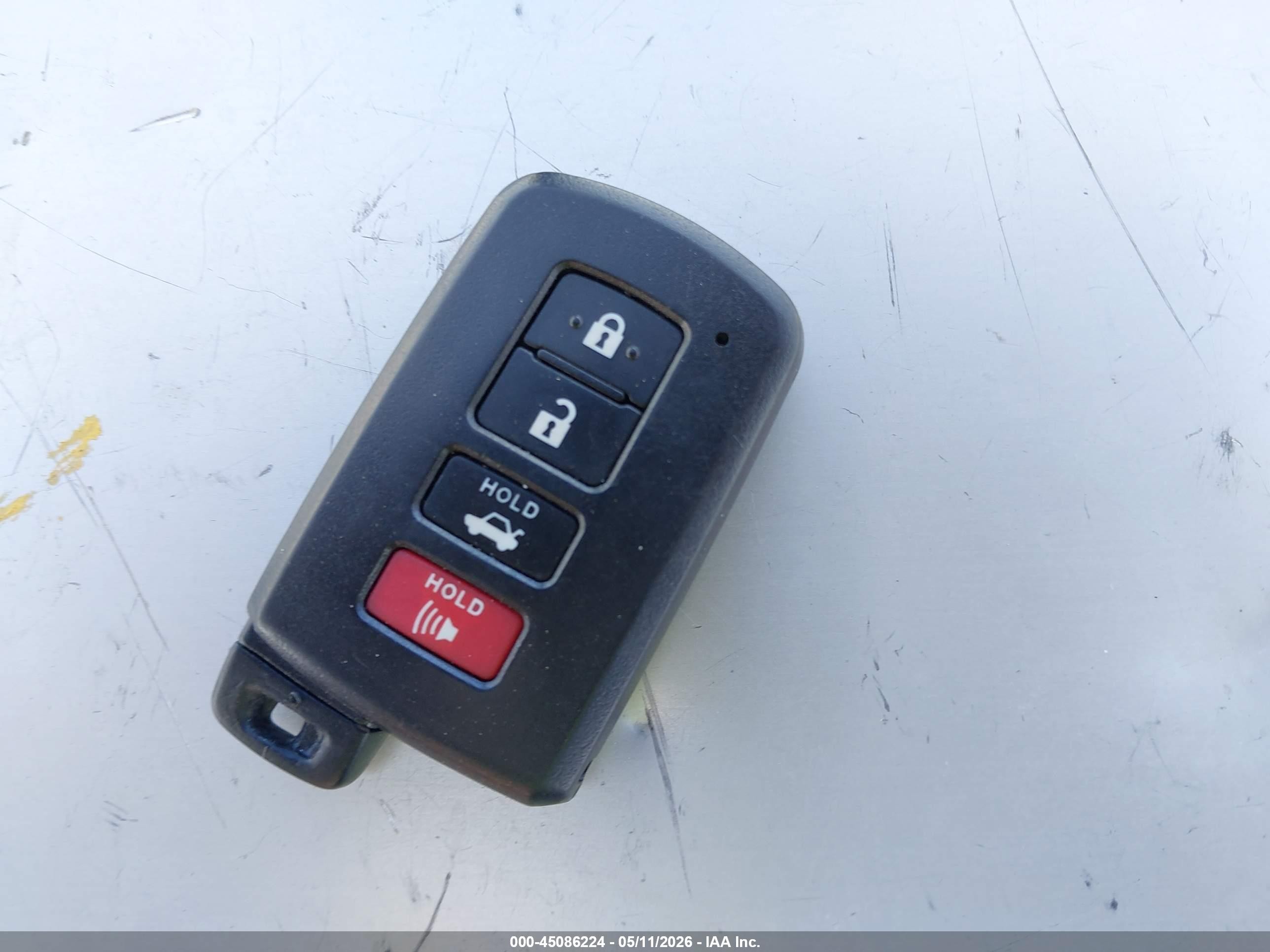 2014 Toyota Corolla Le Premium Red vin: 5YFBURHE4EP109575