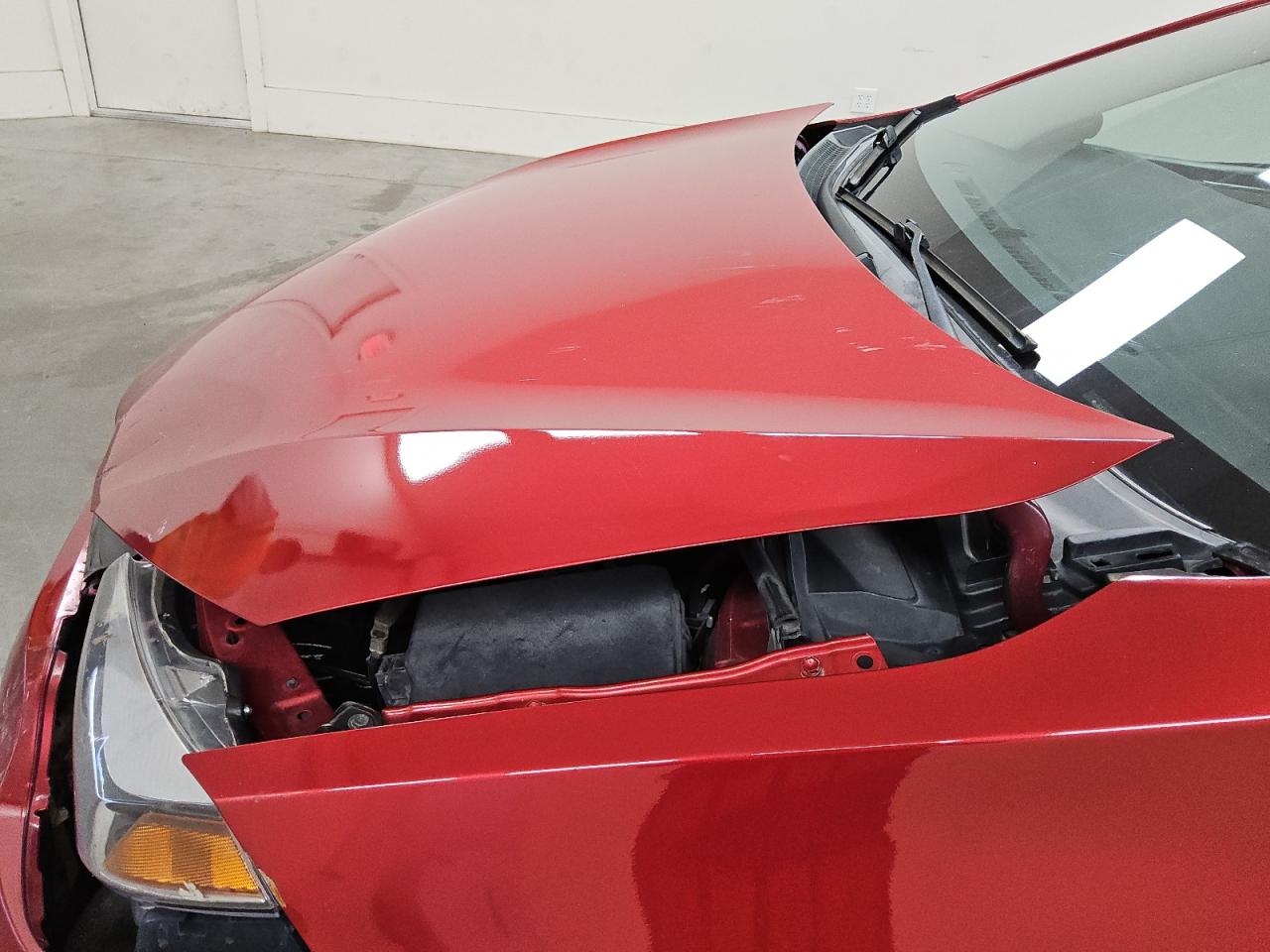 2014 Toyota Corolla Le Red vin: 5YFBURHE4EP112377 Damage: Hood, Broken, Replacement Required