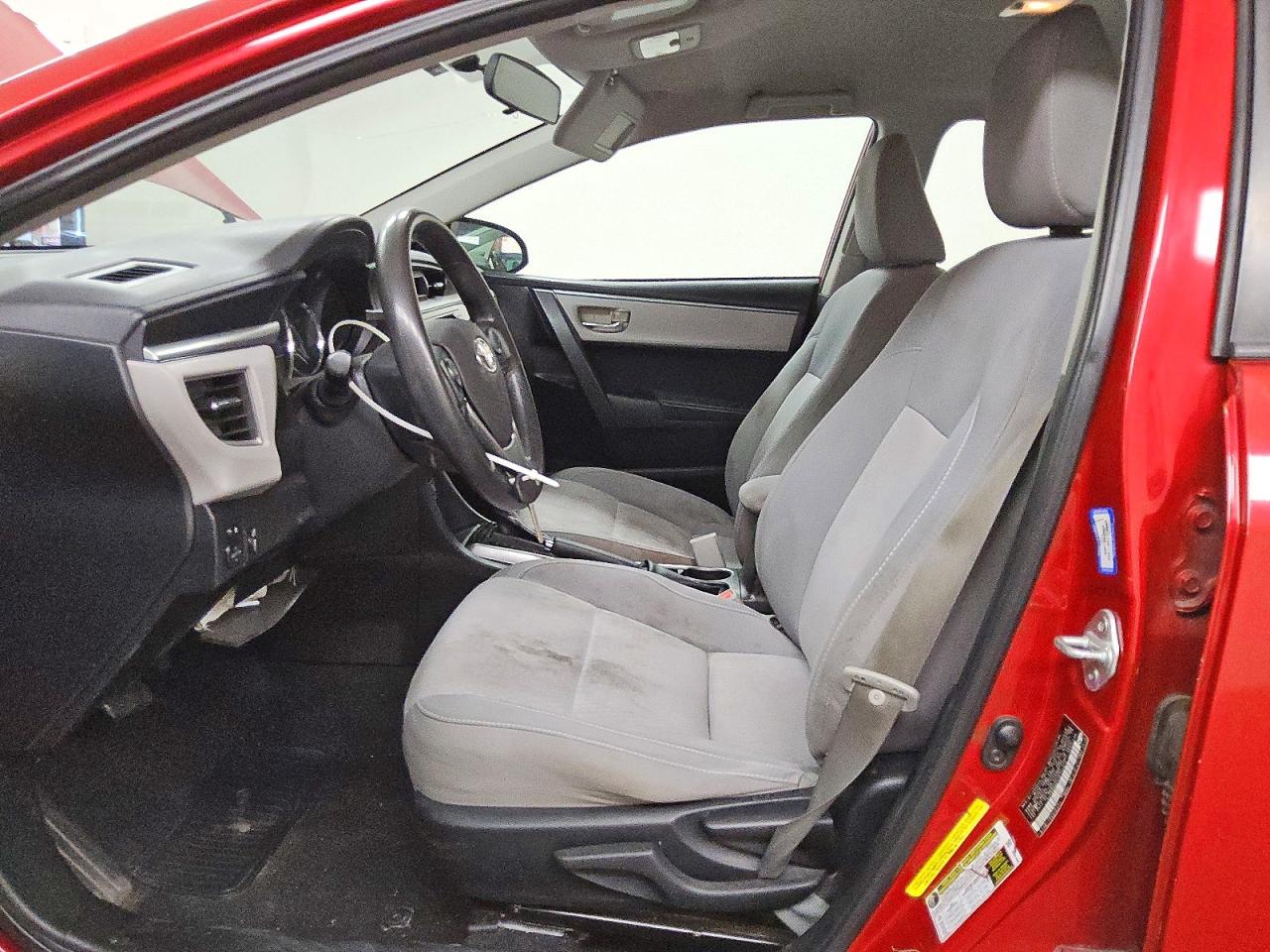 2014 Toyota Corolla Le Red vin: 5YFBURHE4EP112377