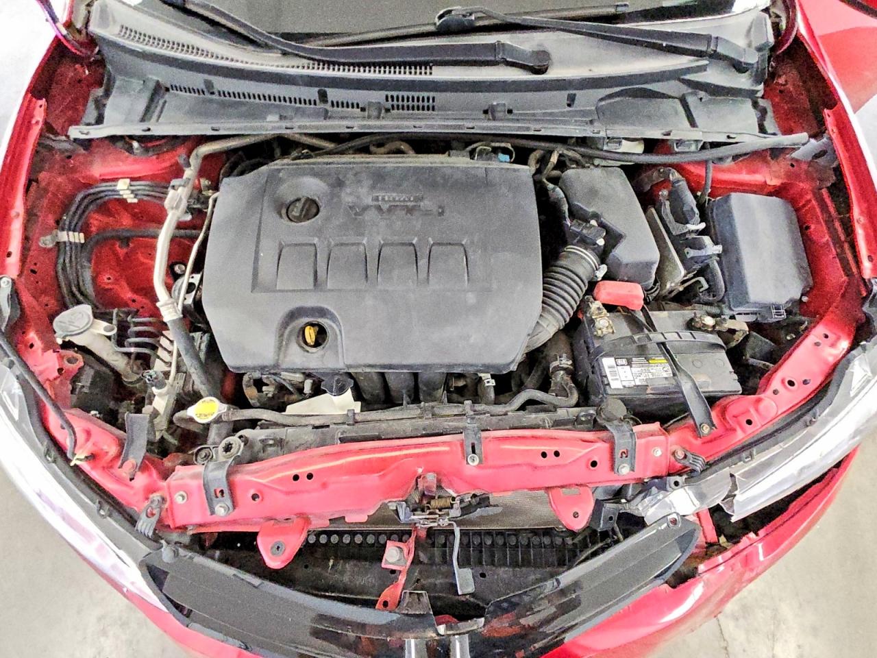 2014 Toyota Corolla Le Red vin: 5YFBURHE4EP112377