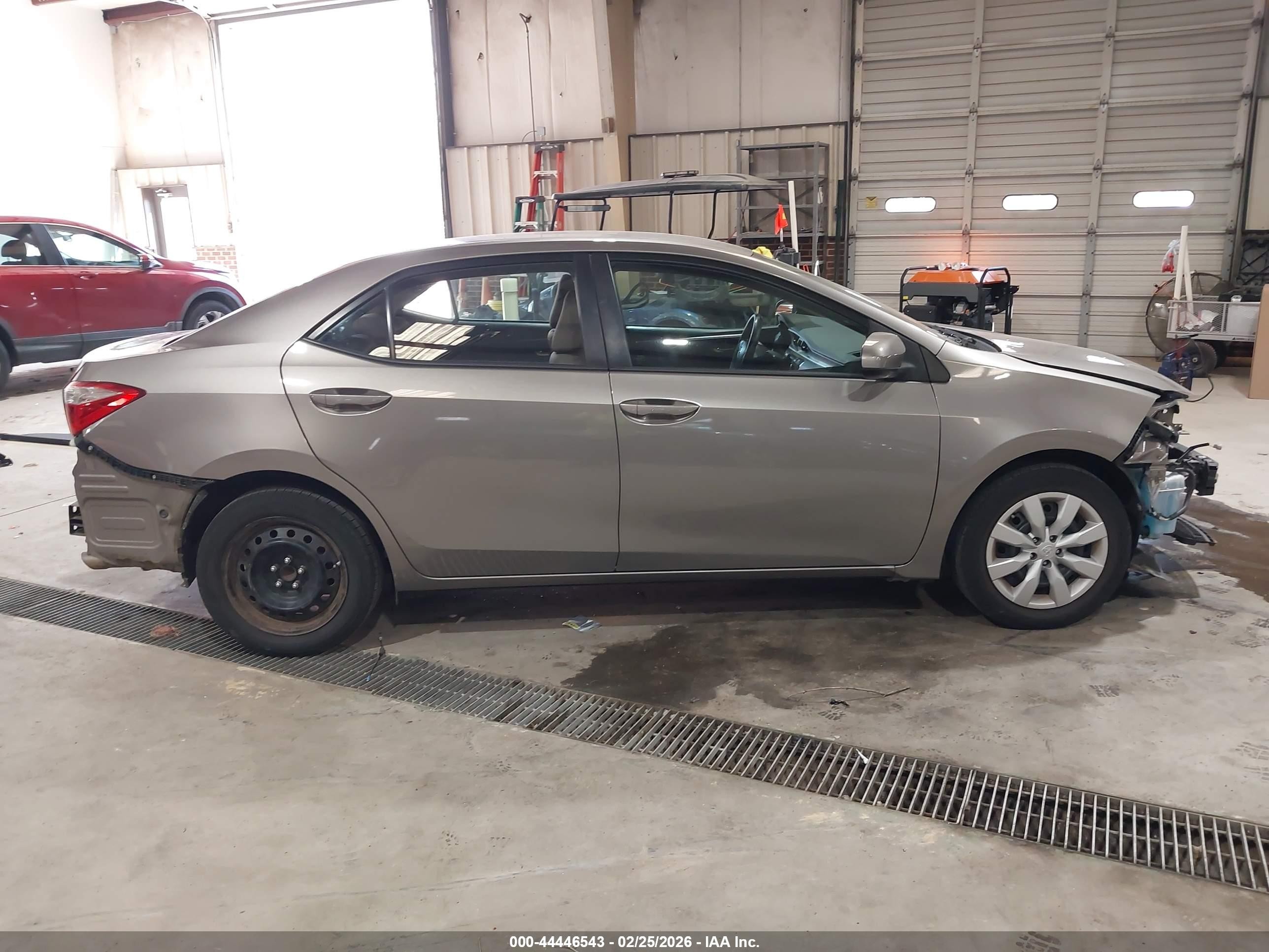 2014 Toyota Corolla Le Серый vin: 5YFBURHE4EP130992