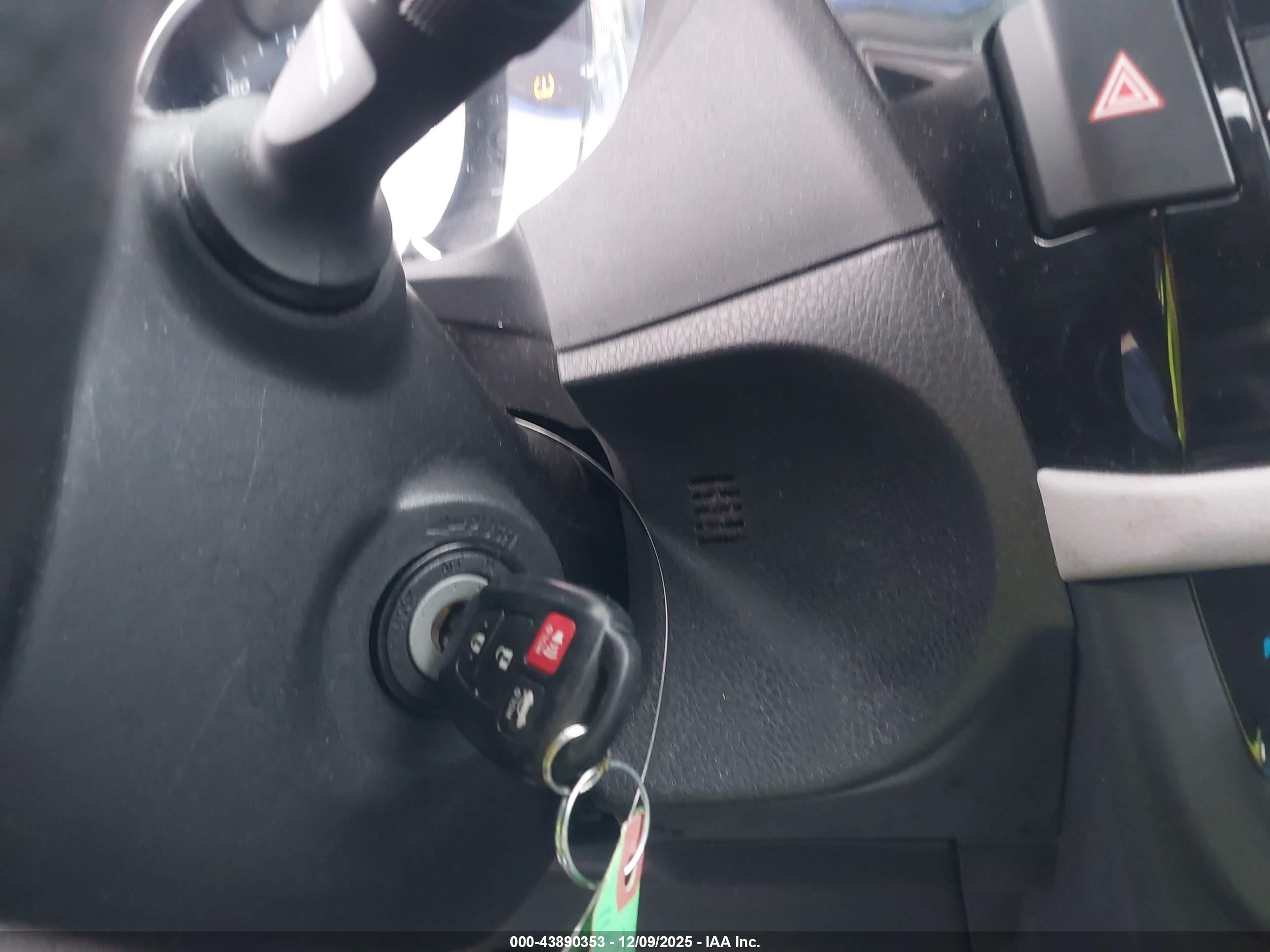 2014 Toyota Corolla Le Синий vin: 5YFBURHE4EP131575